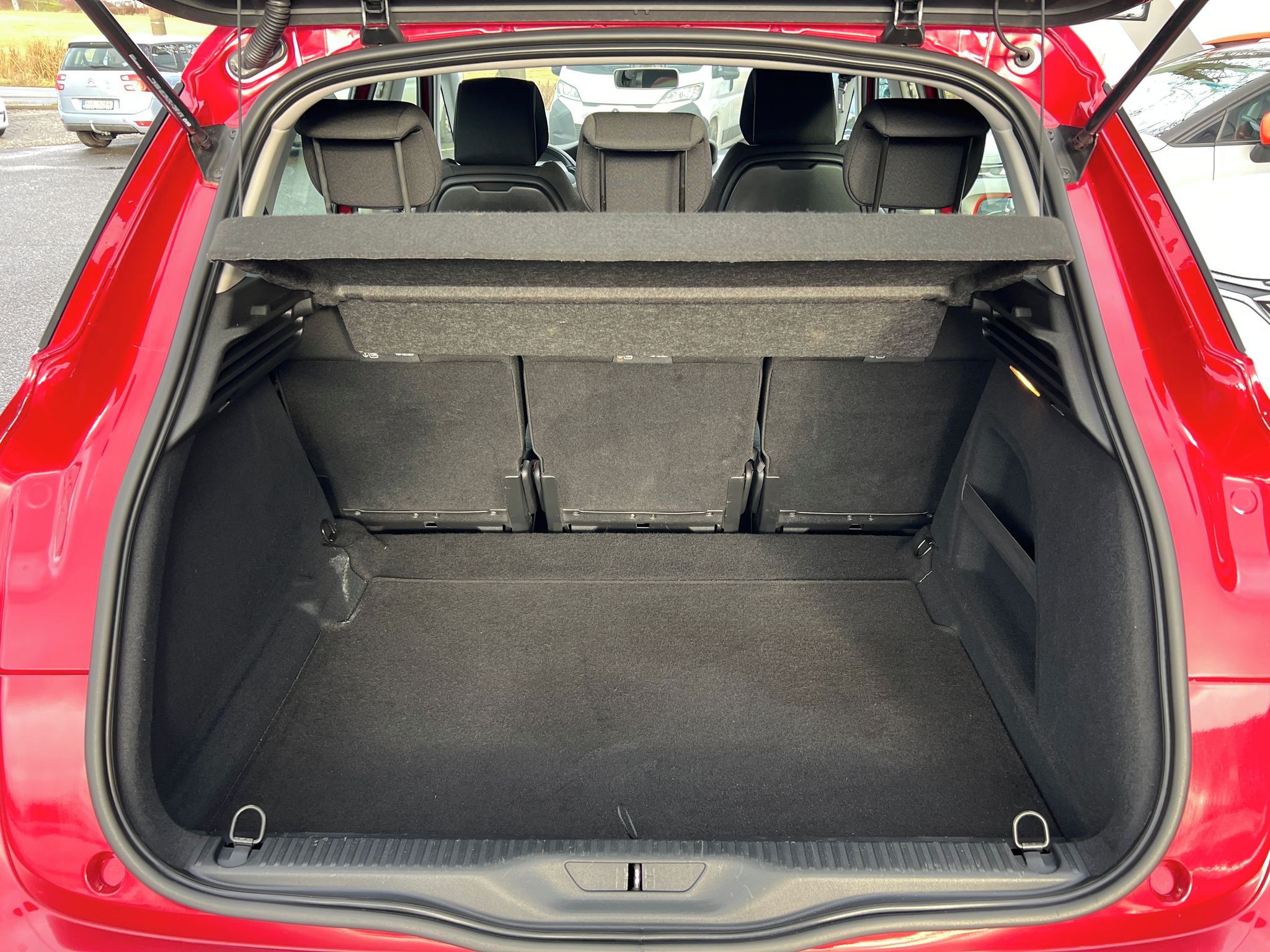 Citroën C4 Picasso, 1.2 130k SERVIS ZÁRUKA NAVI - fotka 6