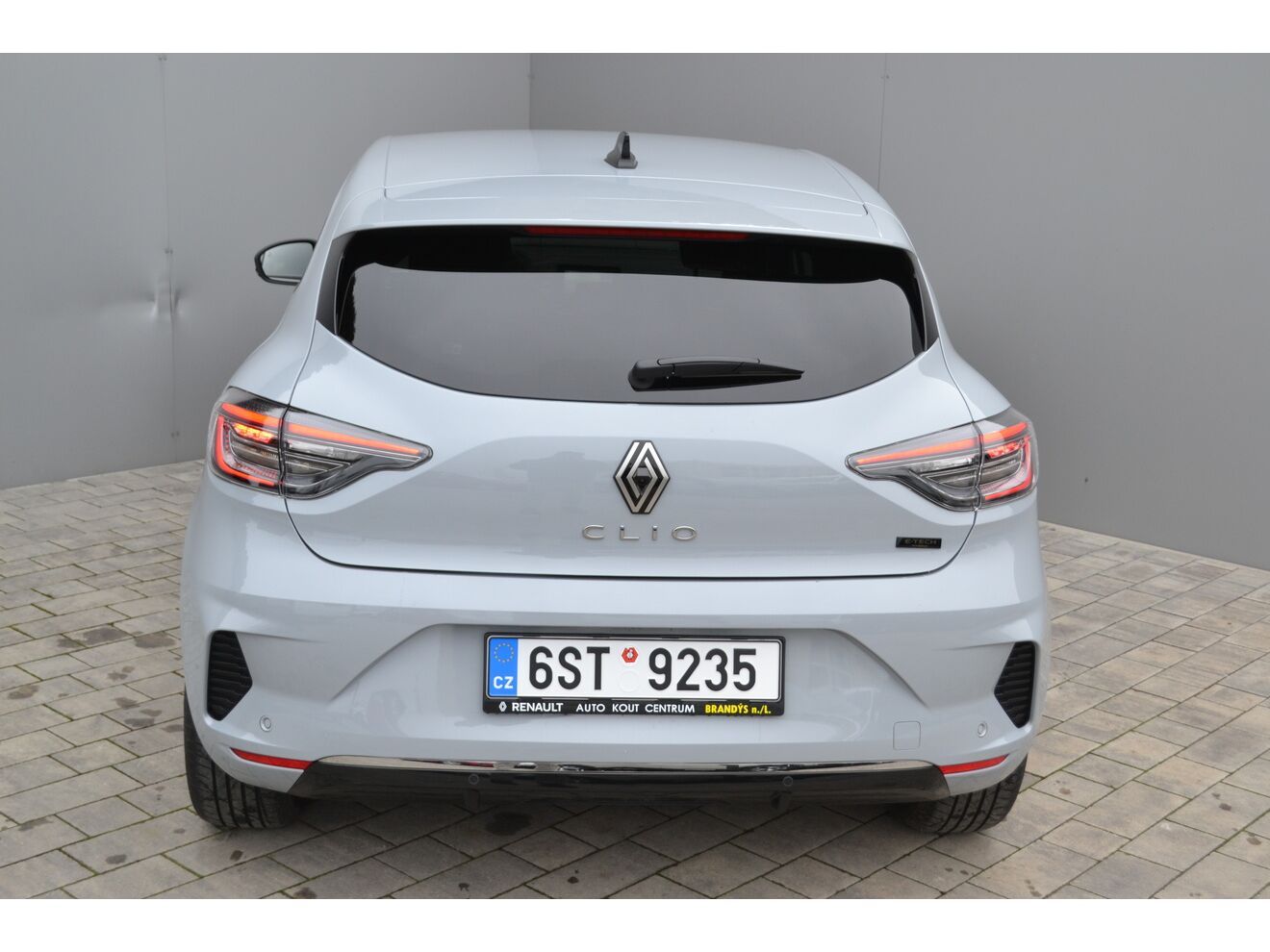 Renault Clio, FULL HYBRID TECHNO E-TECH 145 - fotka 4