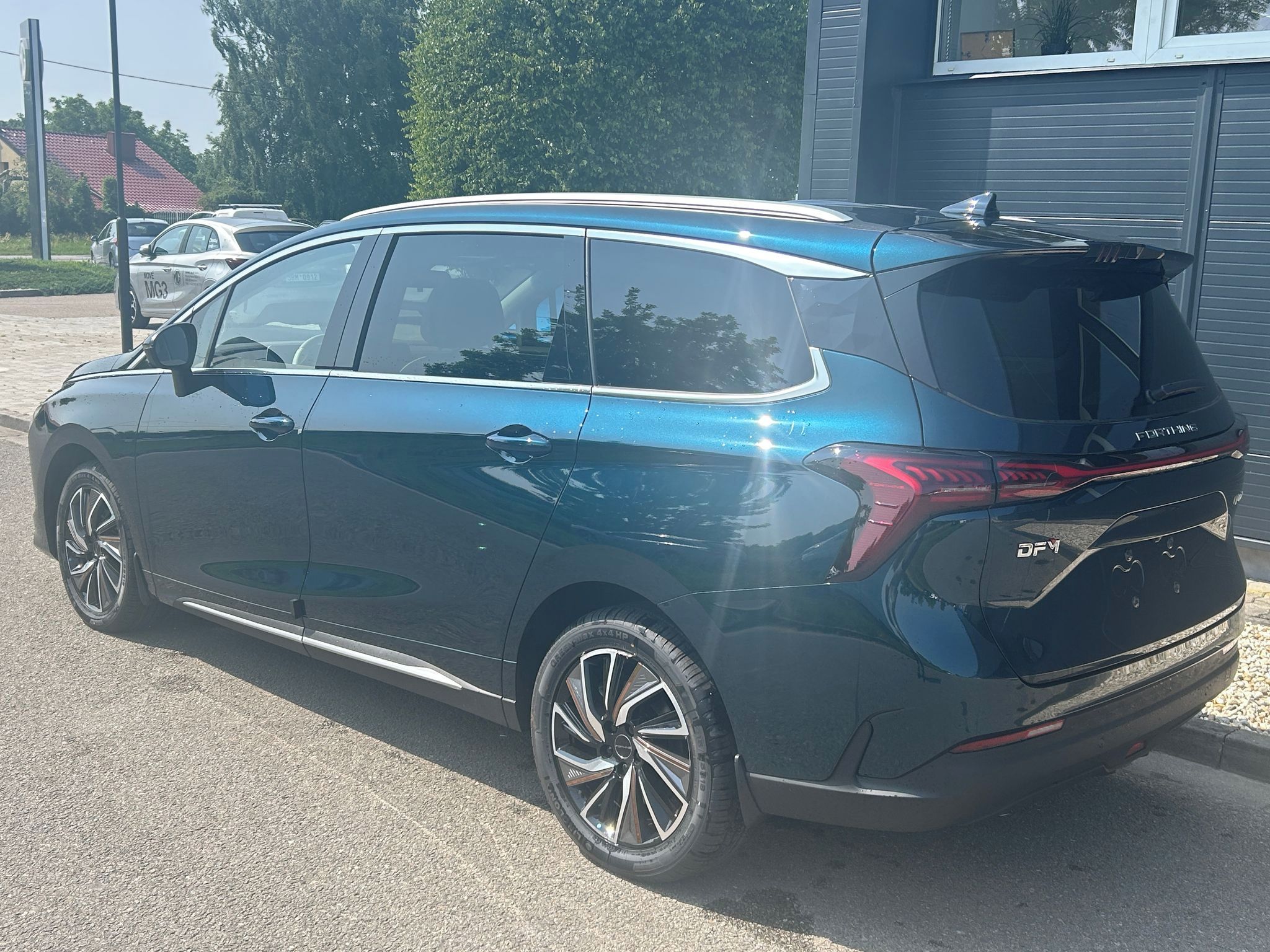 Dongfeng U-Tour, EXCLUSIVE FR - fotka 4