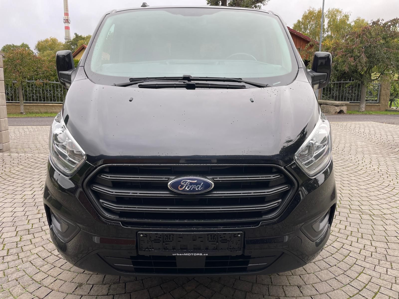 Ford Transit Custom, 2,0TDCi 96kW 9 MÍST - fotka 2