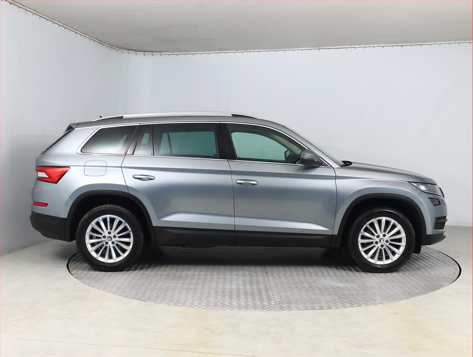 Škoda Kodiaq, 2.0 TDI, 4X4, Automat, Kůže - fotka 6