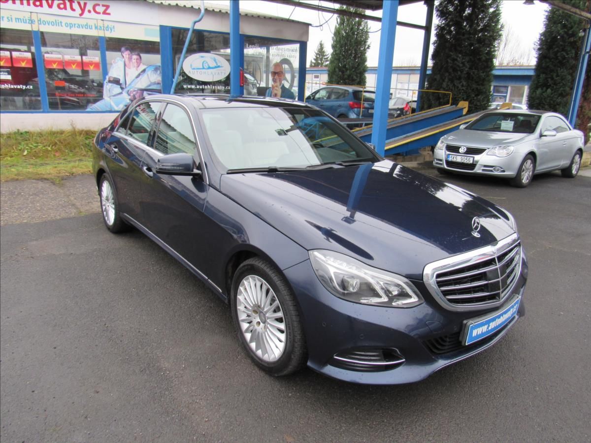 Mercedes-Benz Třídy E, 3,0 CDi 350 Bluetec 4MATIC - fotka 3