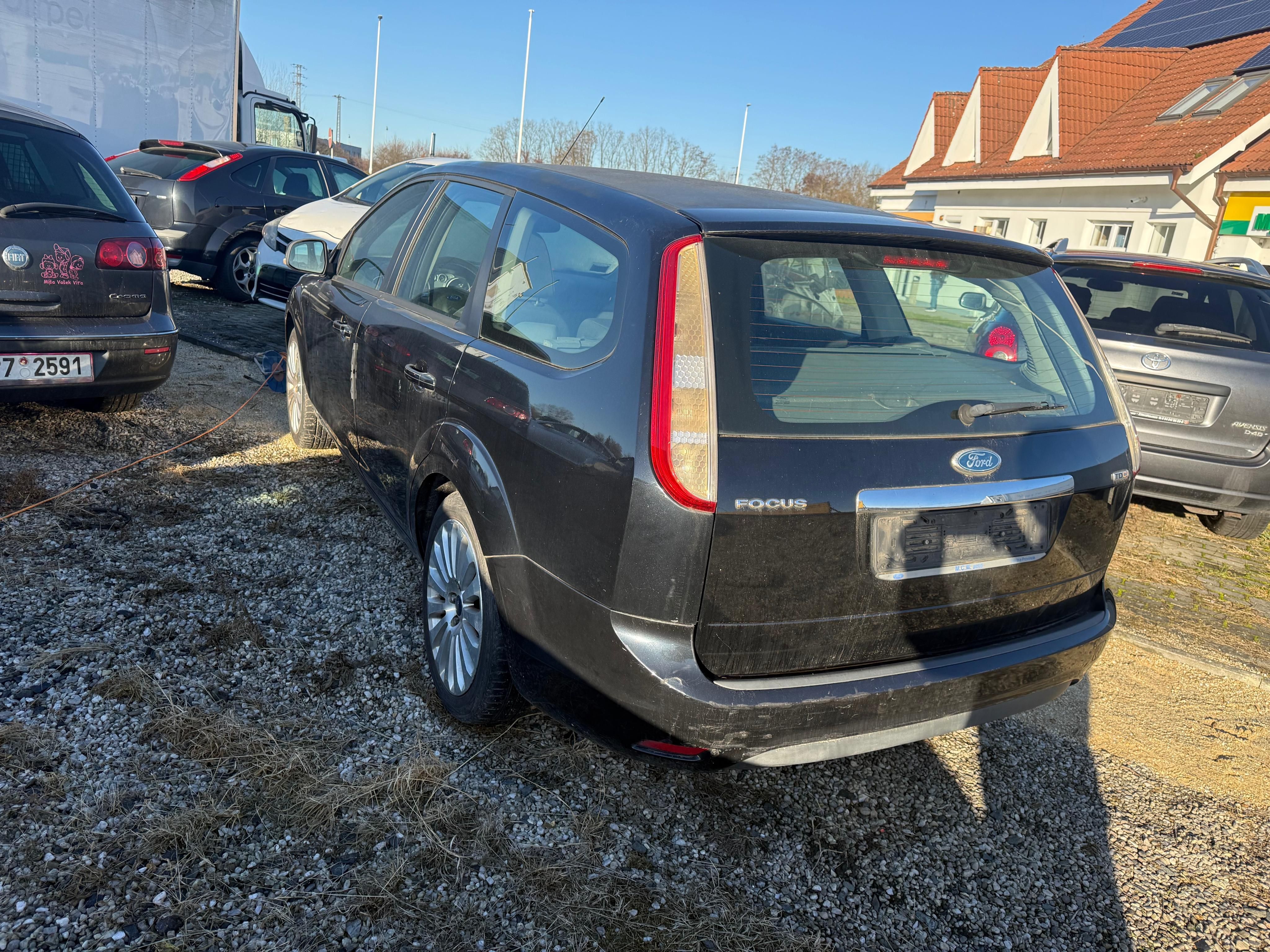 Ford Focus, Combi 1,6 TDCi 80 Kw 11/2008 - fotka 5
