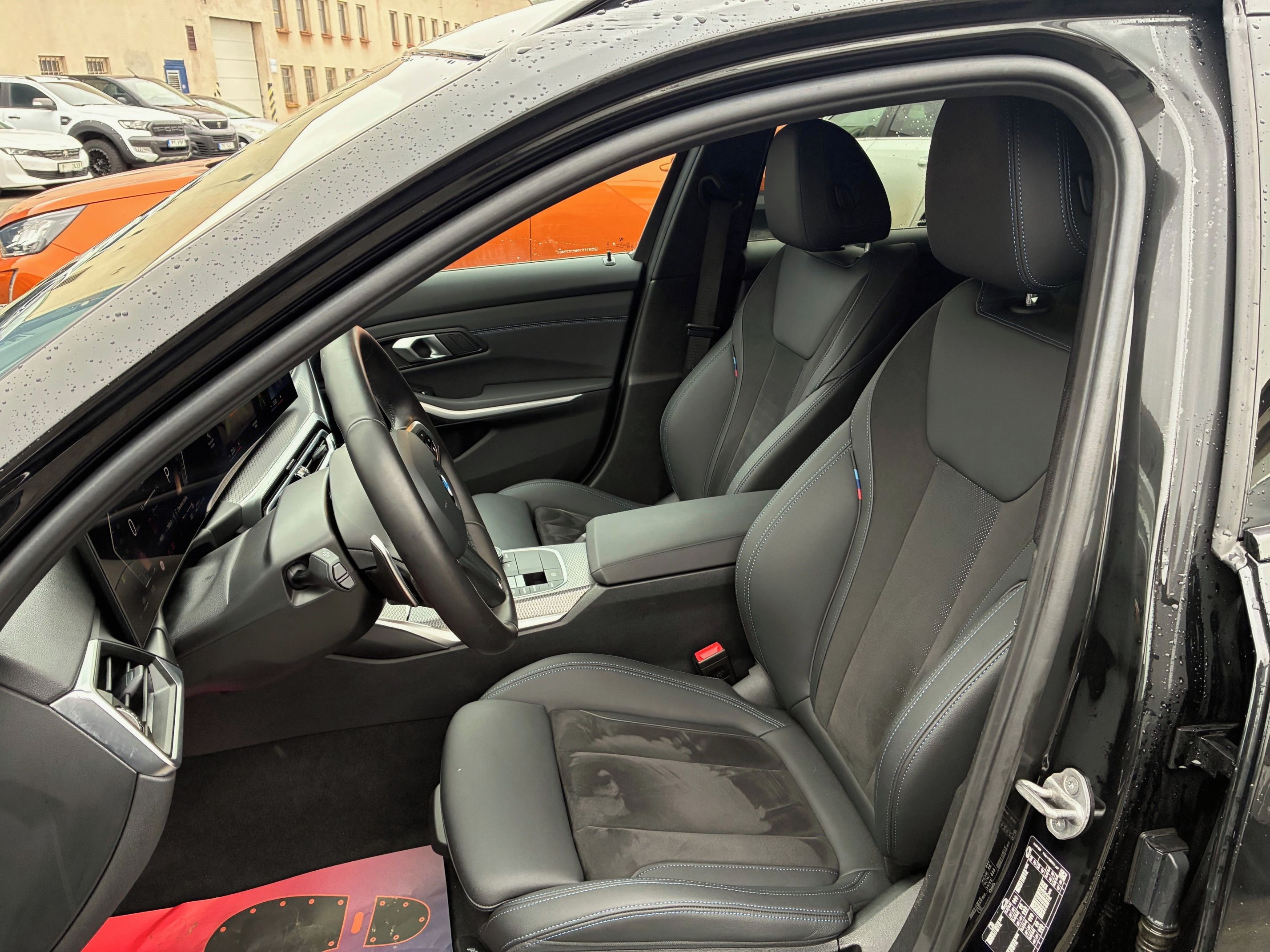 BMW Řada 3, 320 Touring M-Paket po servisu - fotka 6