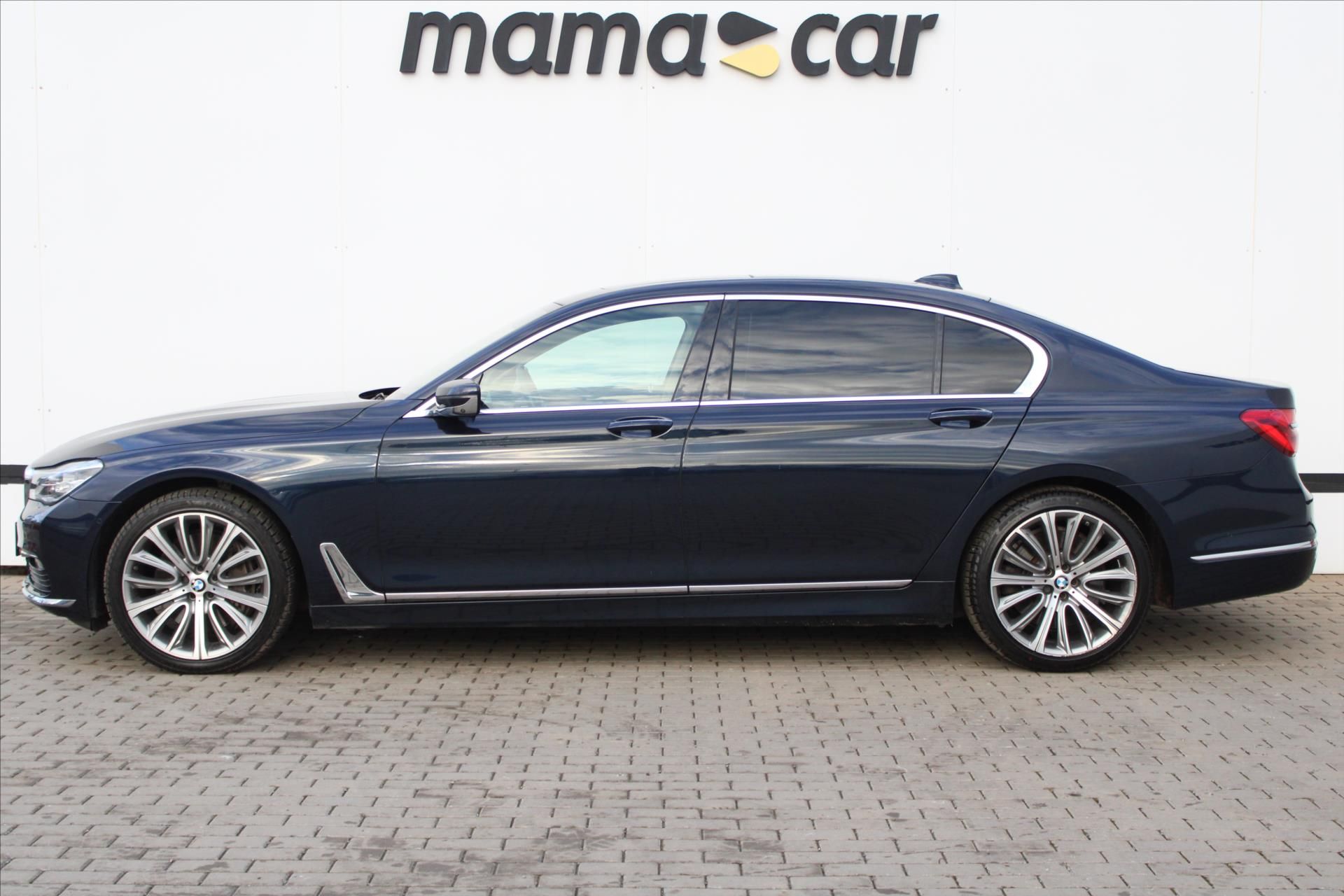 BMW Řada 7, 750Li xDrive LASER MASÁŽE ČR - fotka 4