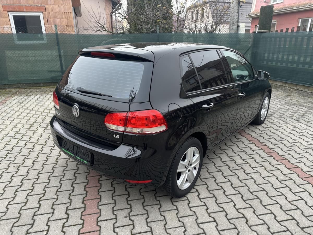 Volkswagen Golf, 1,6 MPI - fotka 3