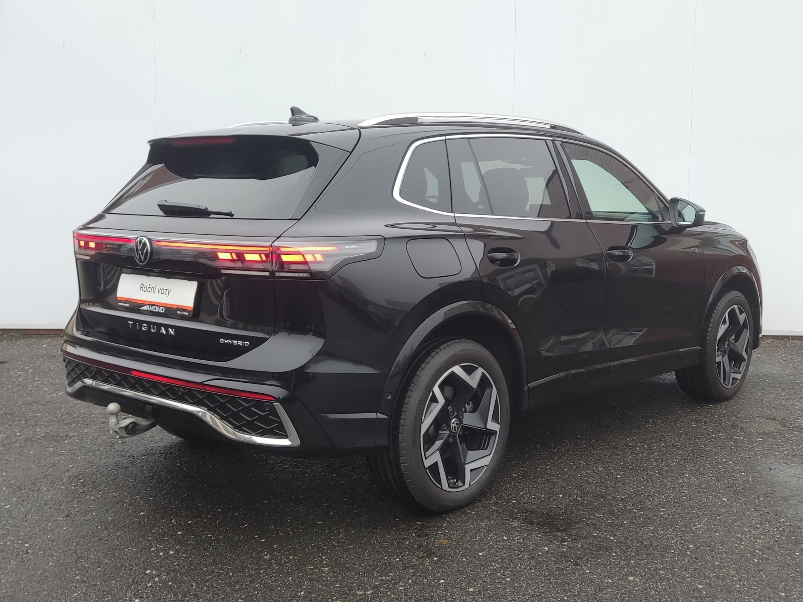 Volkswagen Tiguan, 1.5 TSI eHybrid 200 kW R-Line - fotka 2