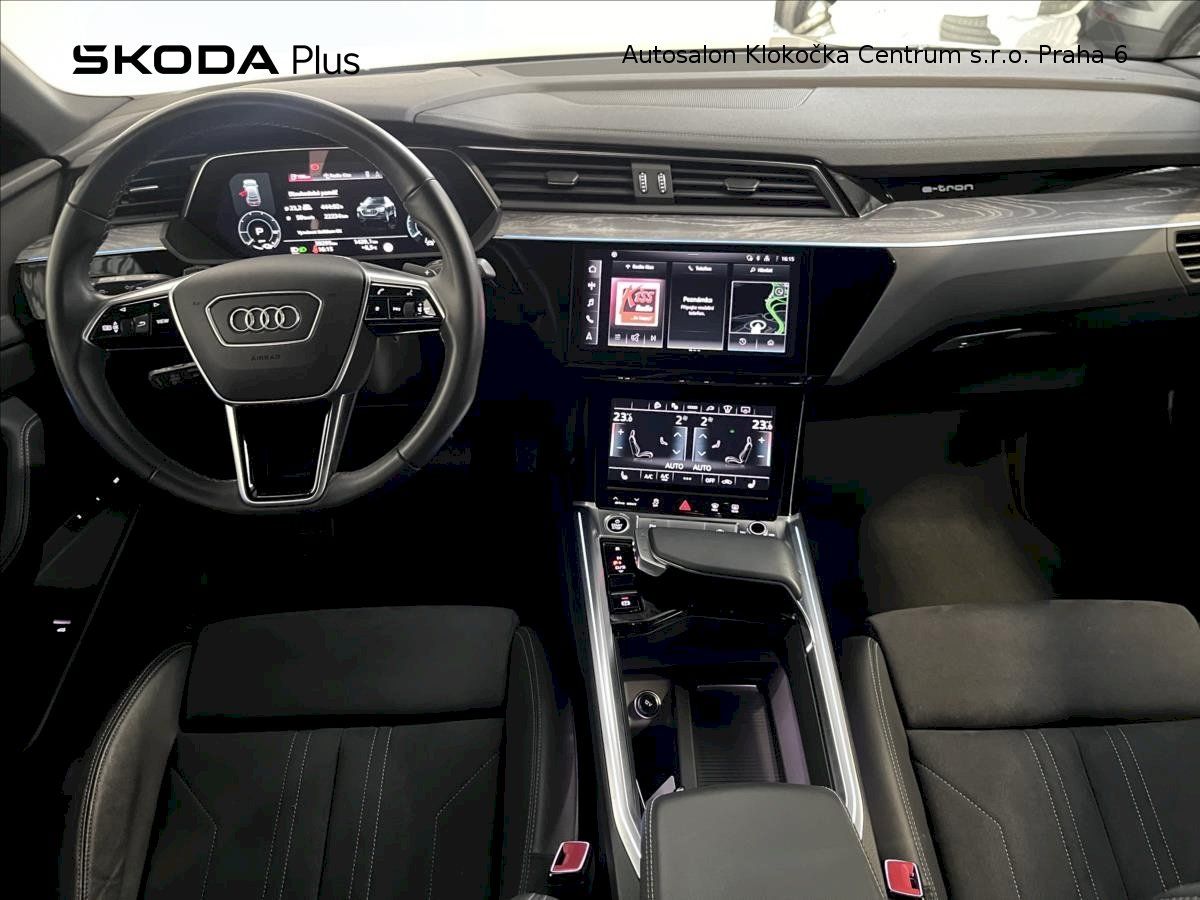Audi Q8 e-tron, 300 kW 55 S-line Quattro - fotka 5