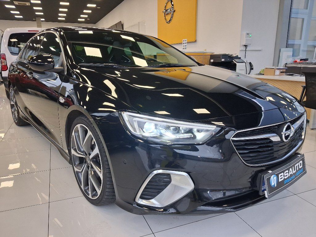 Opel Insignia, 2.0T 191kW GSI 4x4 - fotka 3