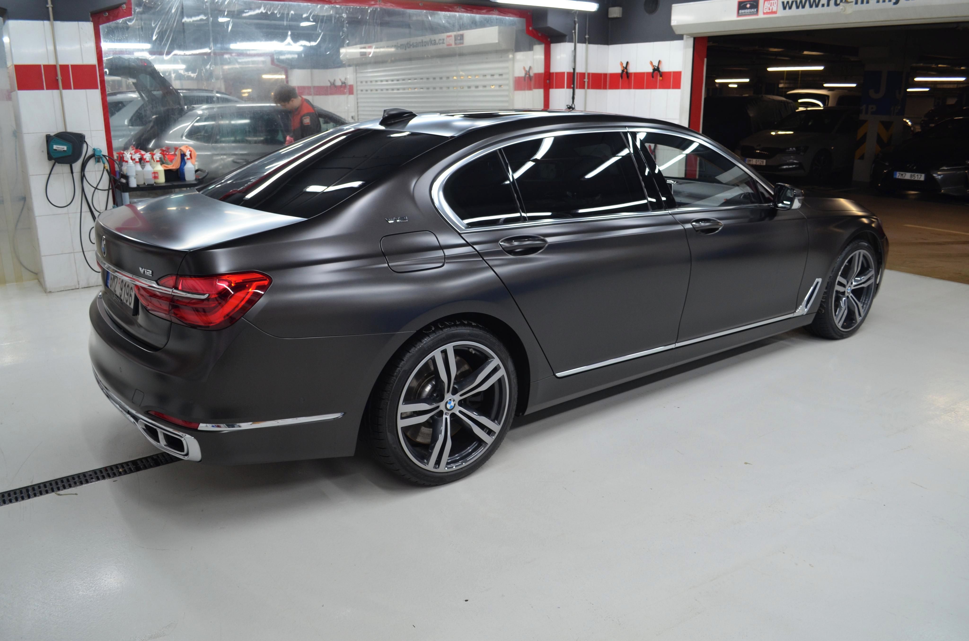 BMW Řada 7, 760Li xDrive,V12TwinTurbo,610k - fotka 4