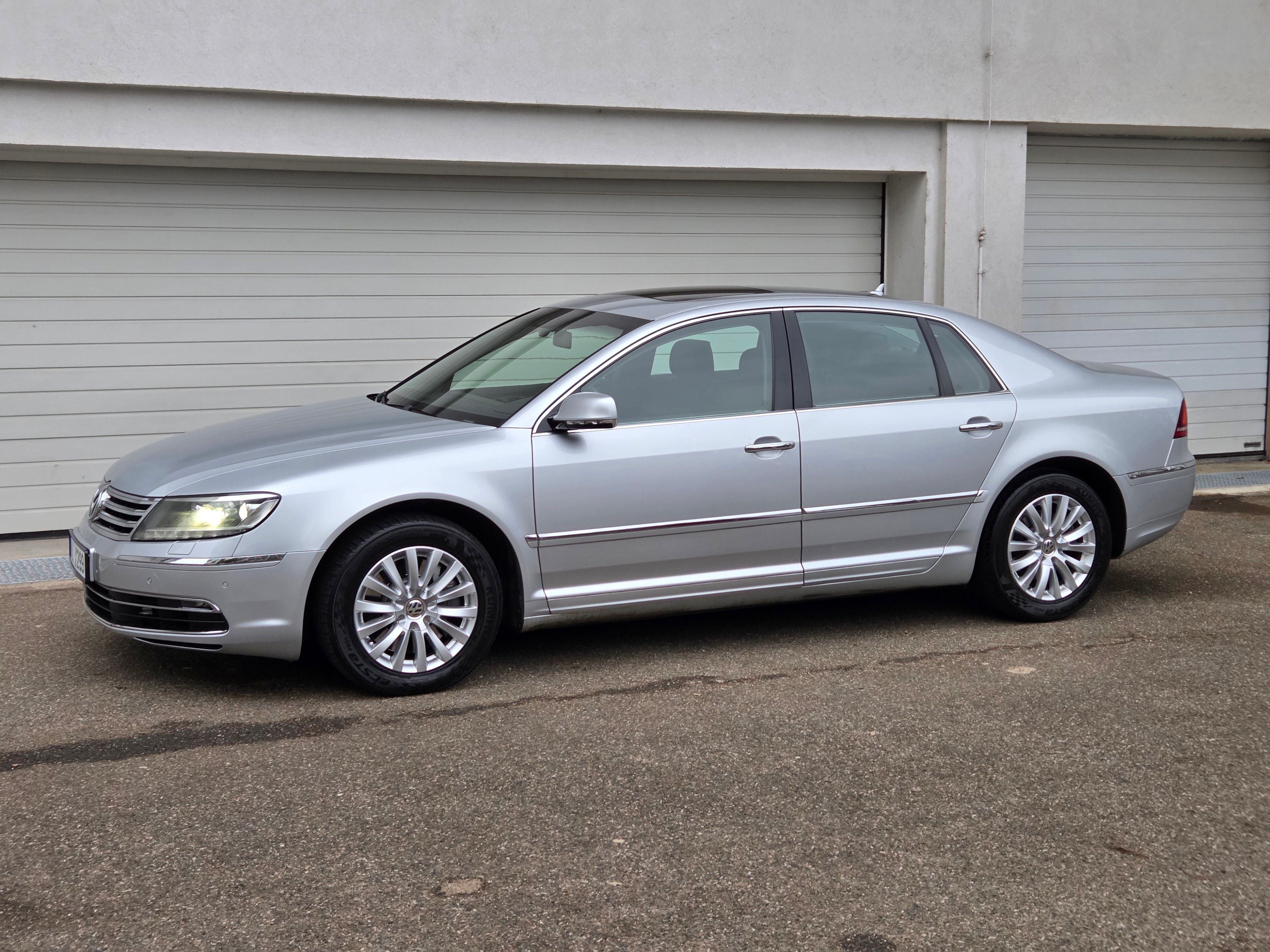 Volkswagen Phaeton, 3.0 TDI 4x4 Automat DPH - fotka 4