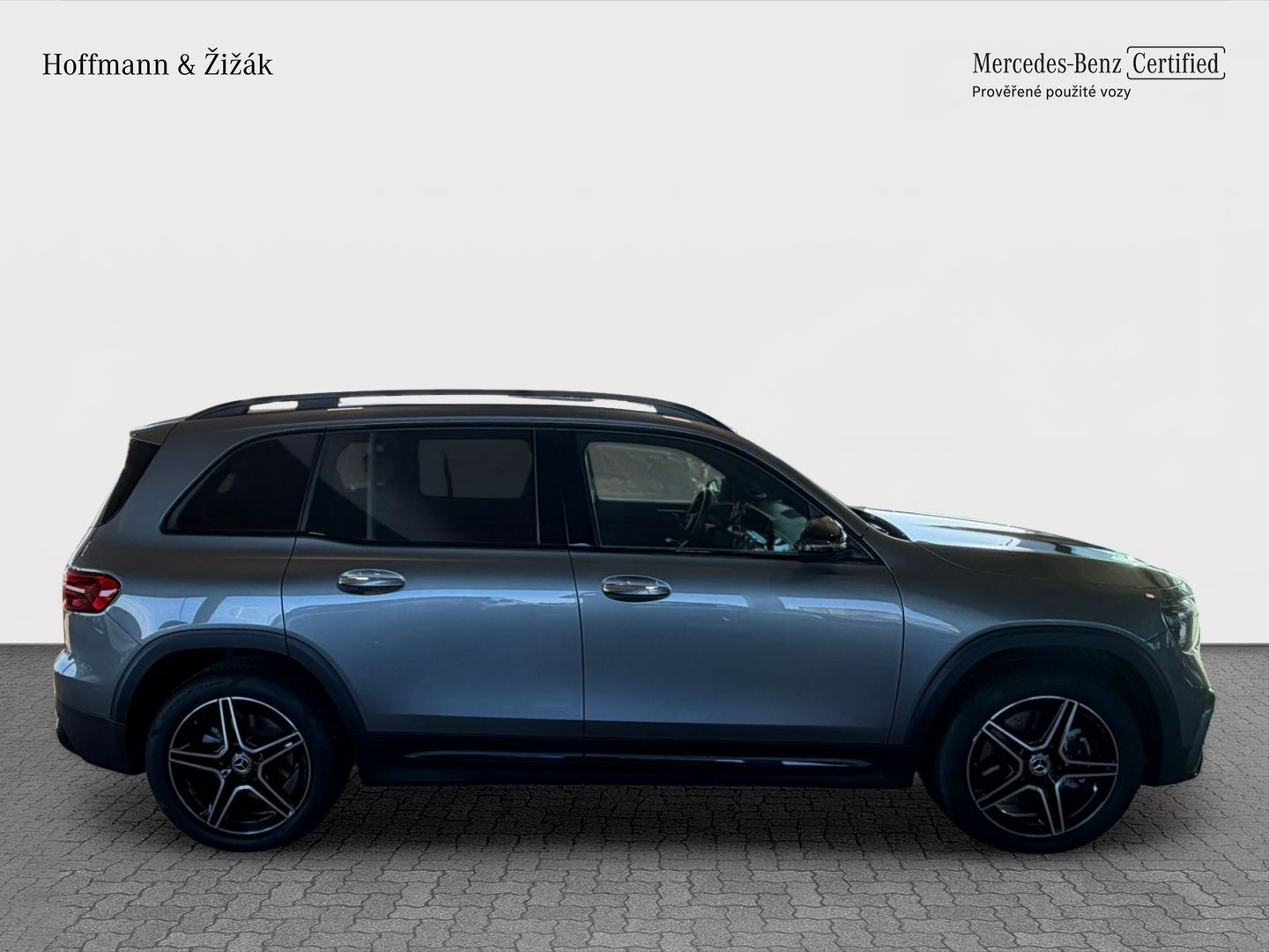 Mercedes-Benz GLB, 220d 4M - fotka 4