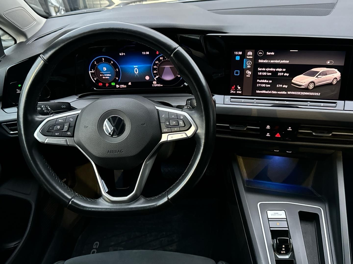Volkswagen Golf, Variant 2,0 TDI Style DSG - fotka 5