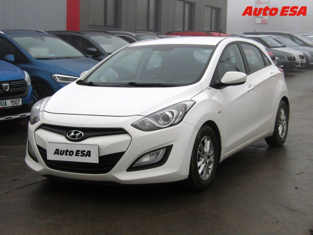 Hyundai i30, 1.6 CVVT,1.maj,ČR,AC - fotka 3