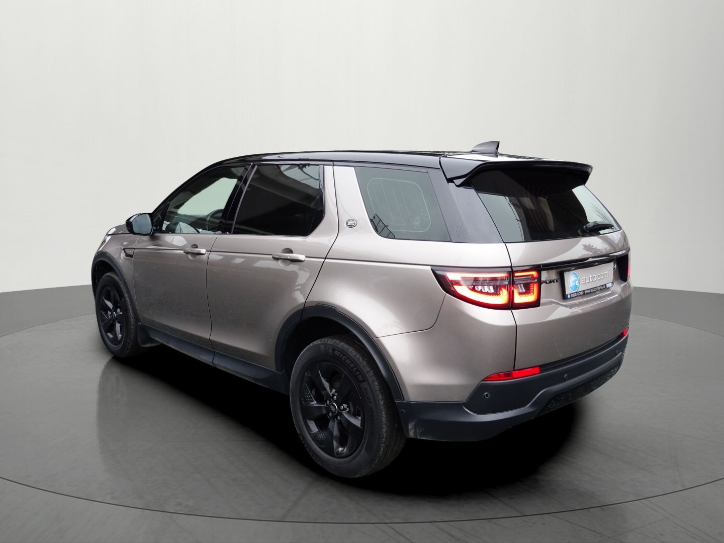 Land Rover Discovery Sport, 2.0 D165 SE AWD DPH - fotka 3