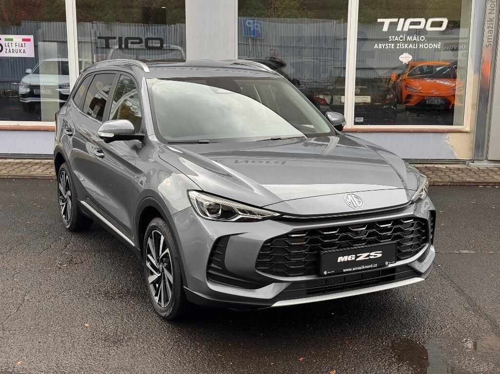 MG ZS, 1,5l Hybrid + (197k) Exclusive - fotka 2