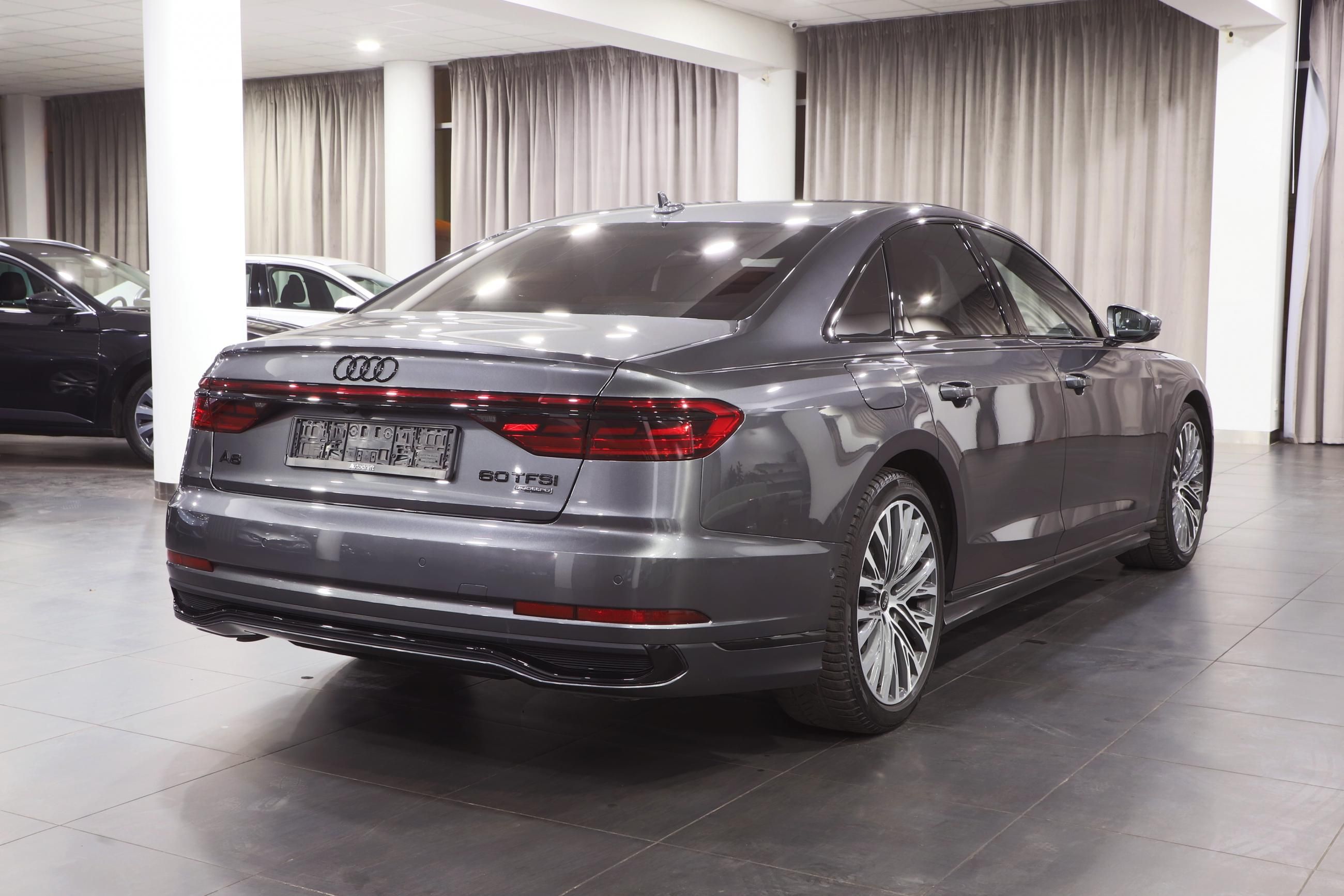 Audi A8, 4.0TFSI 338kW 4x4 S-Line - fotka 3