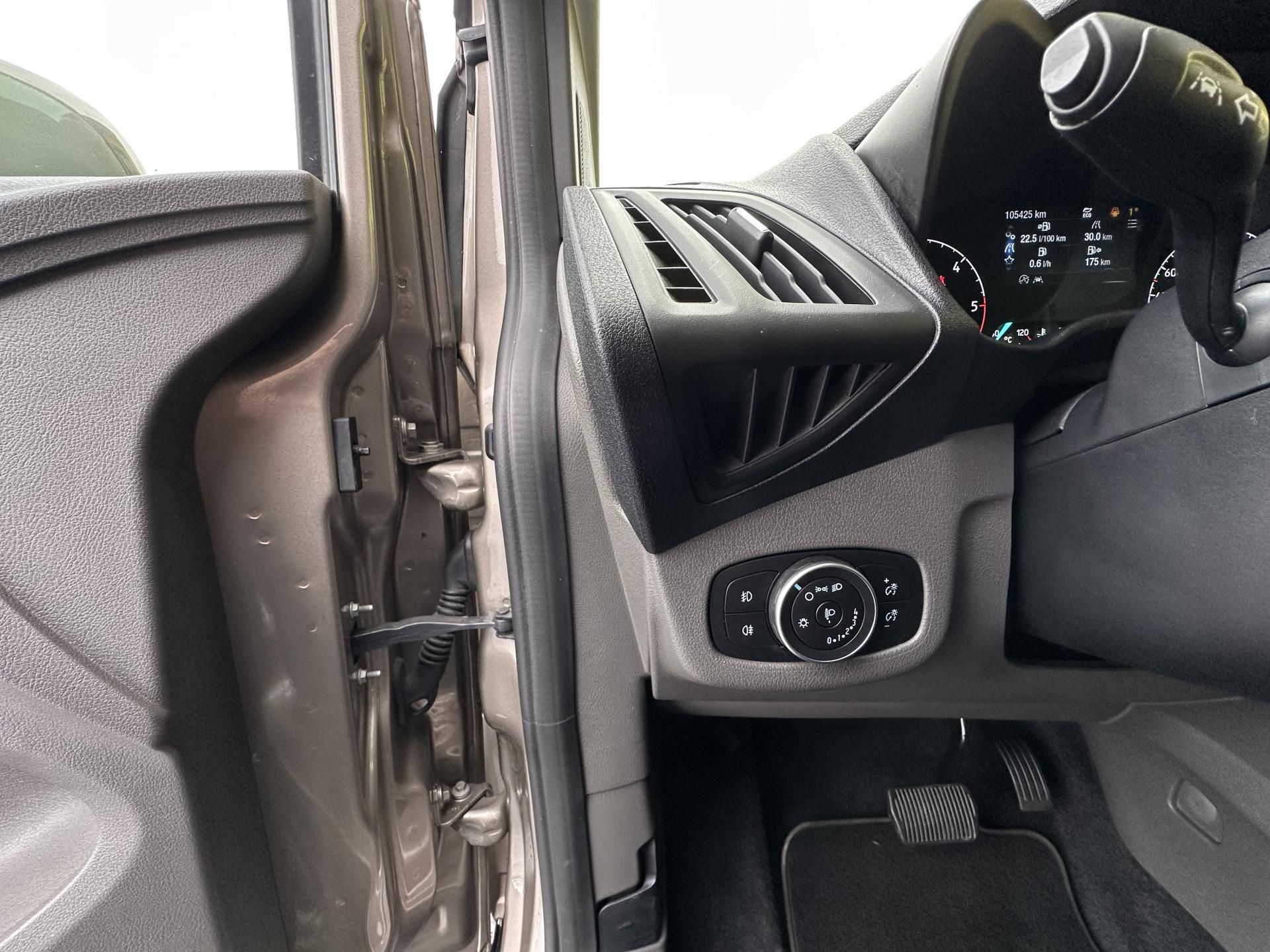 Ford Transit Connect, AUTOMAT*7.Míst*1.5/74kW*1.Maj - fotka 6