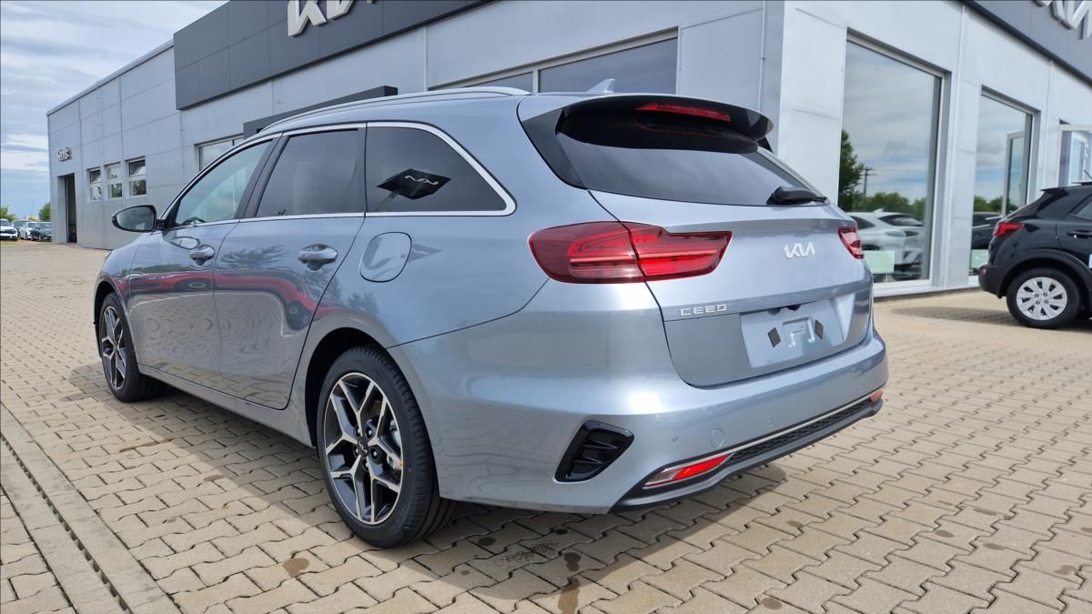 Kia Cee´d, 1,5 T-GDi TOP+ Business - fotka 5