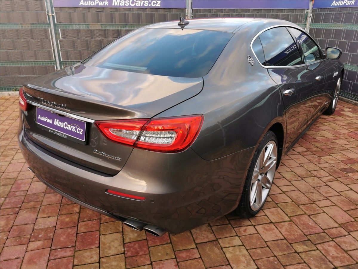 Maserati Quattroporte, 3.0 V6 GranLusso - fotka 6