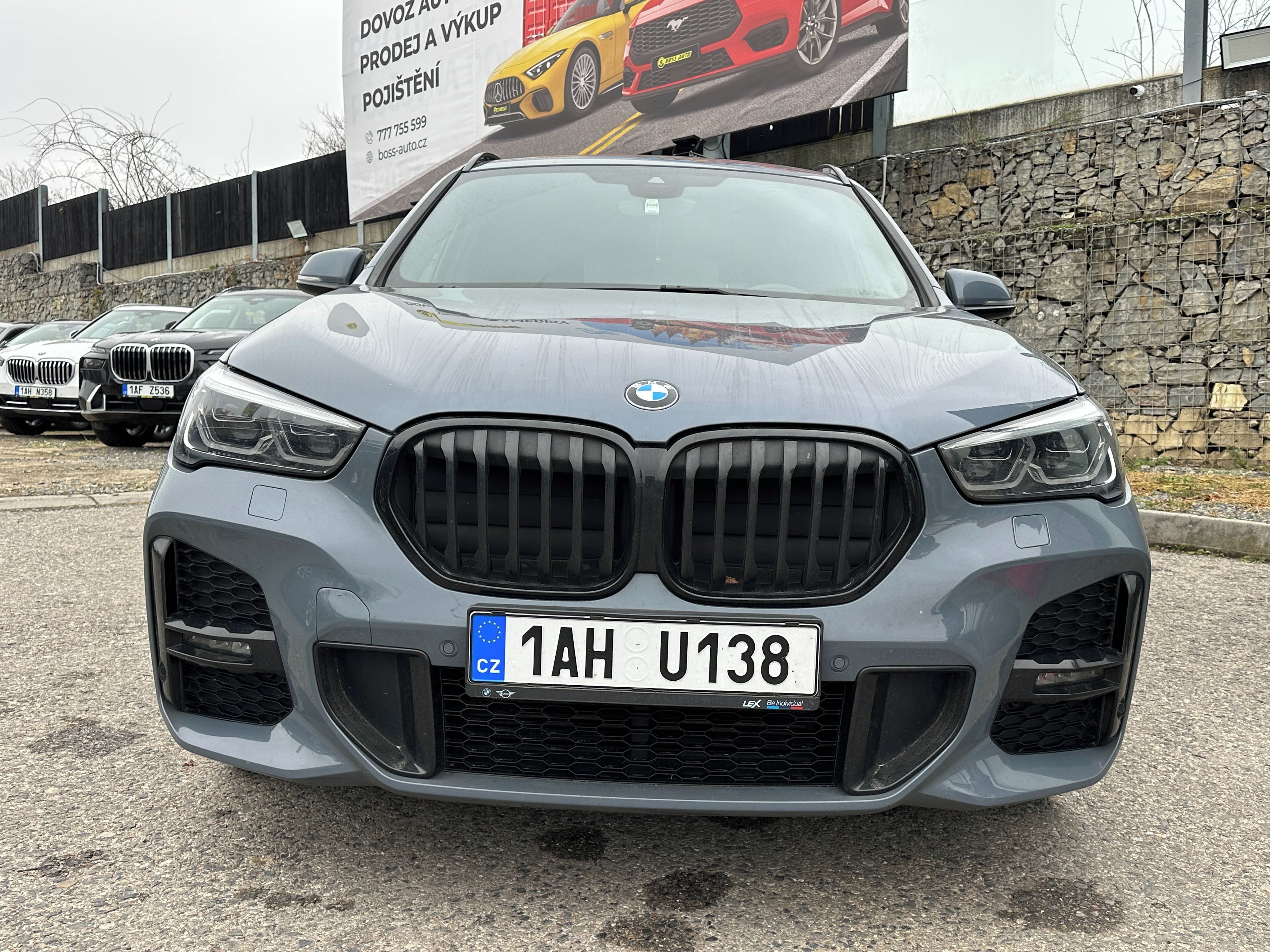 BMW X1, BMW X1 xDrive18d 2021 - fotka 2