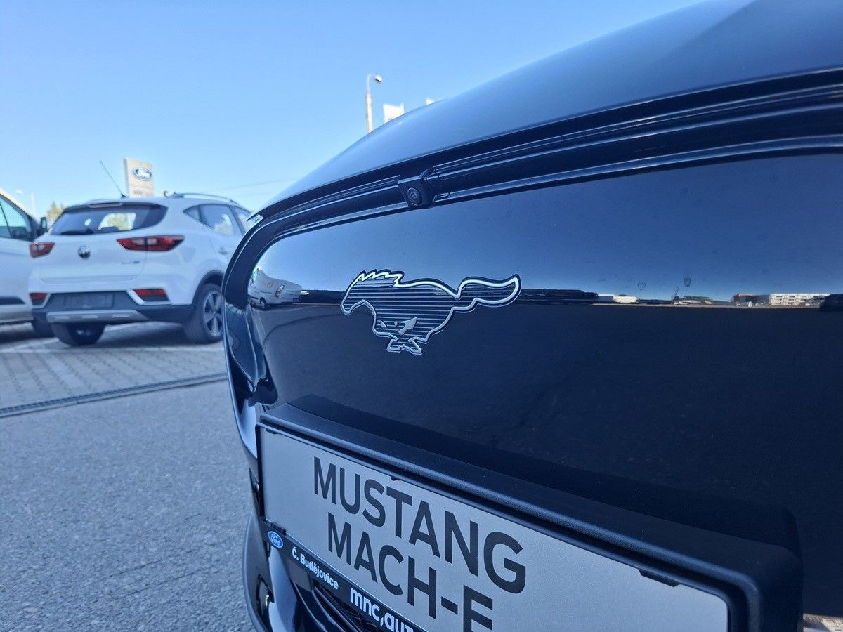 Ford Mustang Mach-E, Premium, 5dveřová, 88 kWh PROD - fotka 4