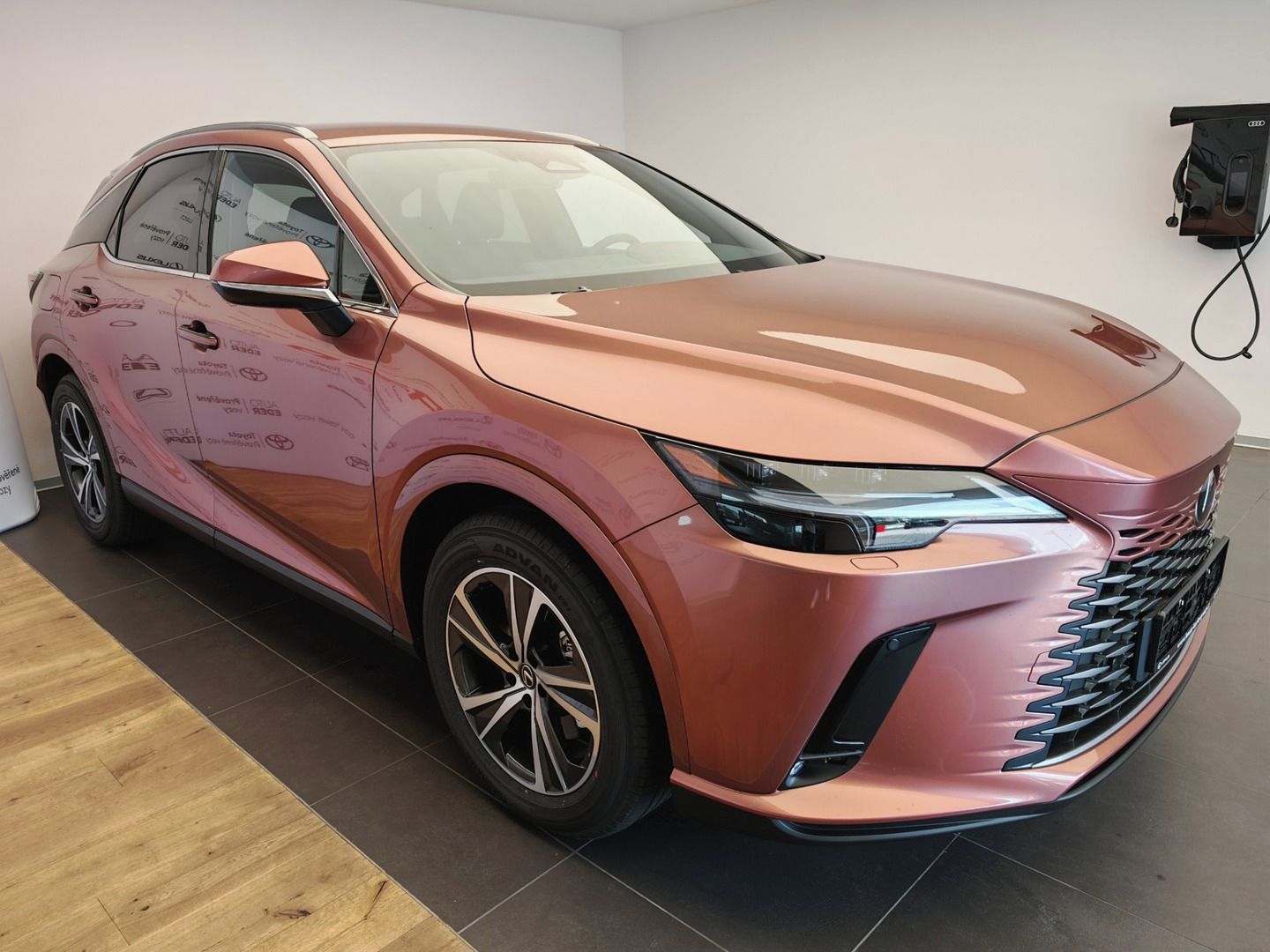 Lexus RX, 450H+ COMFORT PLUS - fotka 3