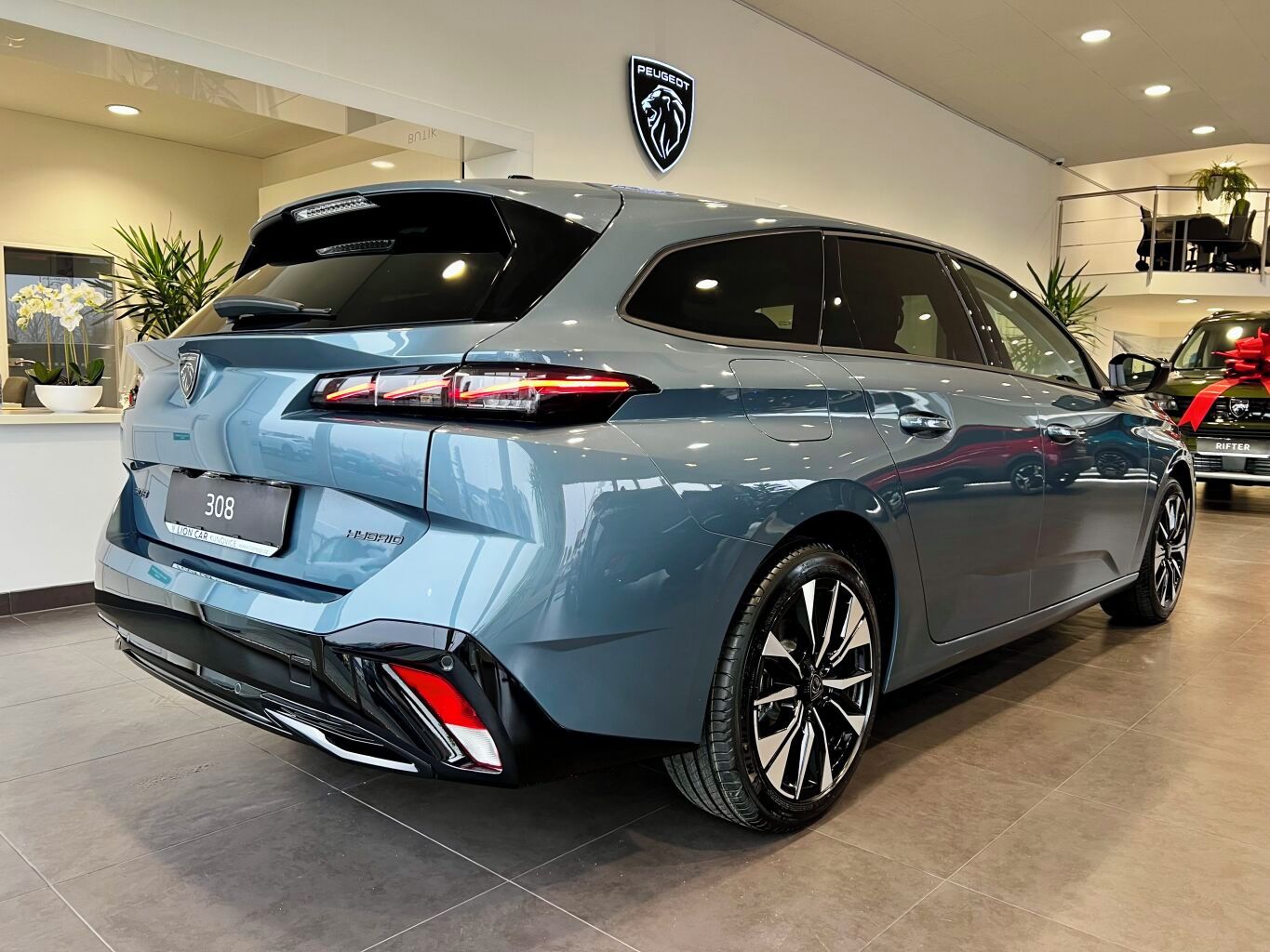 Peugeot 308, SW ALLURE Hybrid 145k, Automat - fotka 6