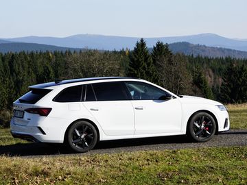 RS 2.0 TDI 147 kw automat 4x4