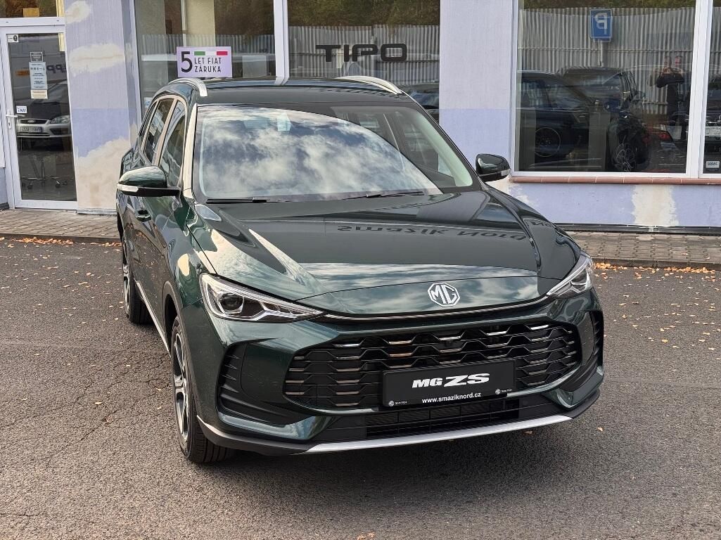 MG ZS, 1,5l Hybrid + (197k) Emotion - fotka 3