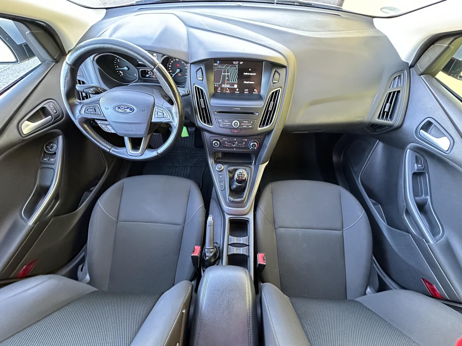 Ford Focus, 2.0TDCI/110kW * KOMBI * 1.Maj. - fotka 6