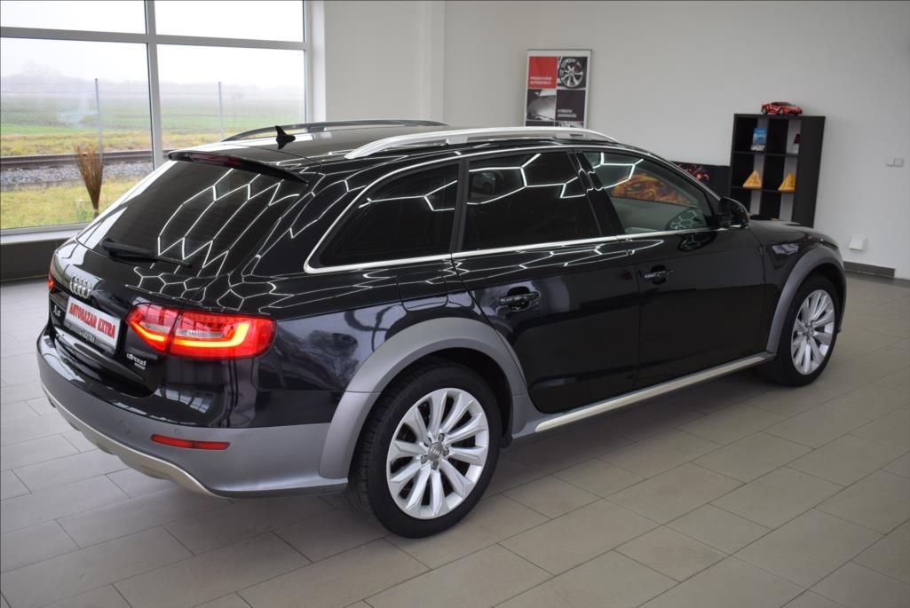Audi A4 allroad, 2,0 TDi, ALLROAD,QUATTRO, - fotka 6