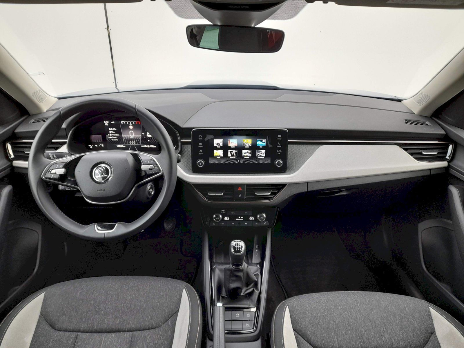 Škoda Kamiq, Top Selection 1,0TSI 85kW 6MP - fotka 5