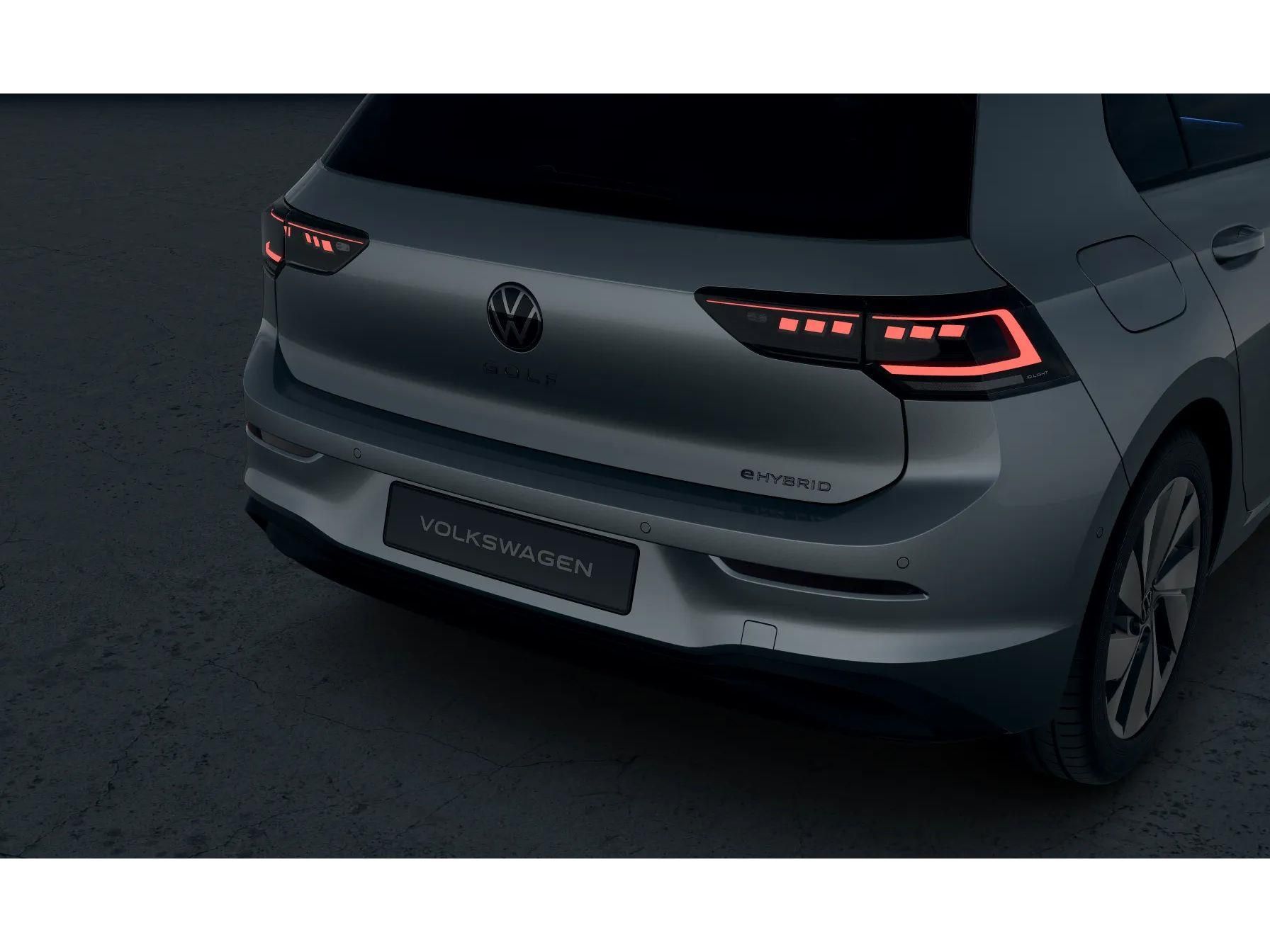 Volkswagen Golf, 1.5 TSI e-Hybrid / 150 kW - fotka 4