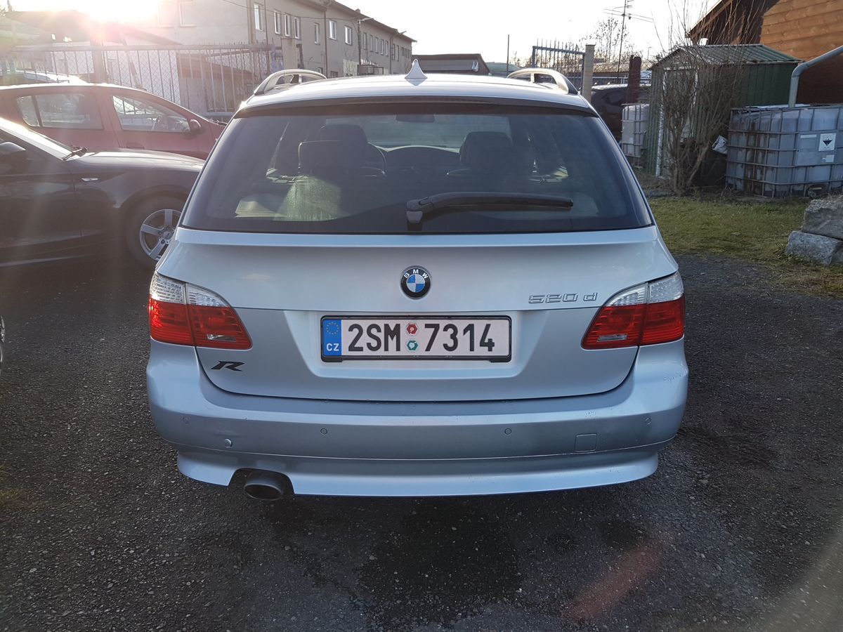BMW Řada 5, 520 D 130KW NAVI NOVÁ STK - fotka 5