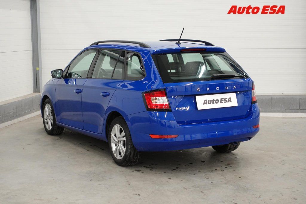 Škoda Fabia, 1.0 TSi,2.maj,ČR,Ambition - fotka 6