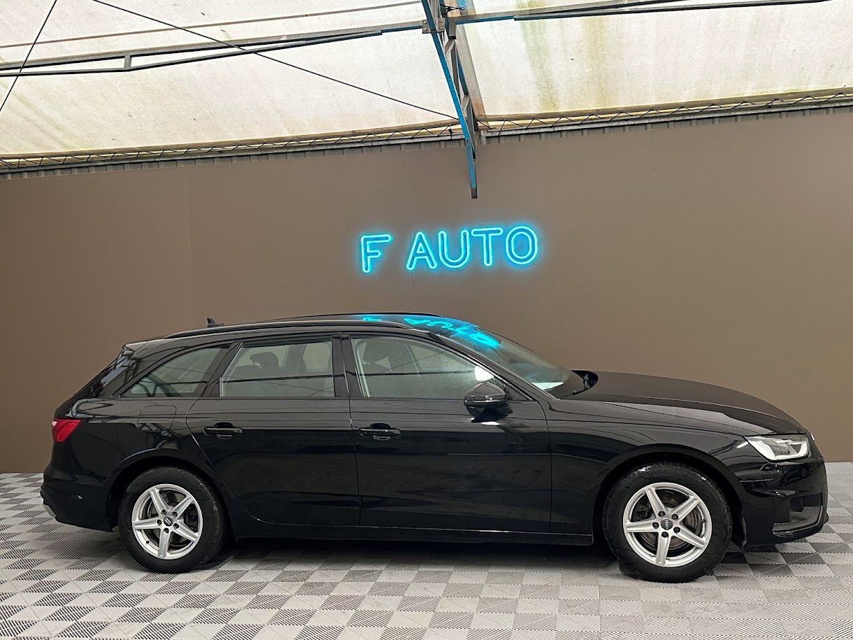 Audi A4 Avant, 30 TDi Business Edition S tron - fotka 2