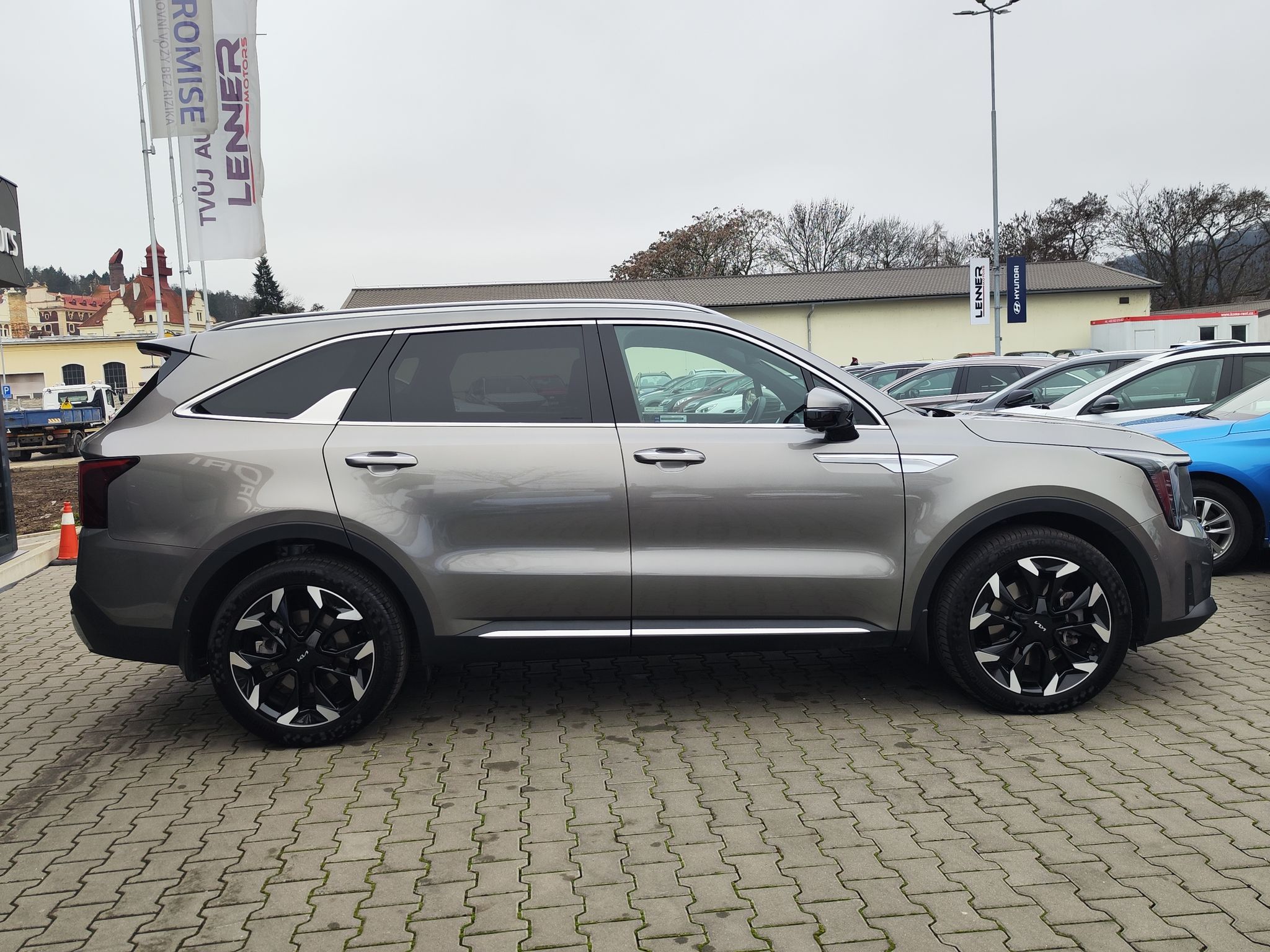 Kia Sorento, 2.2 CRDI/142kW Top DCT 4x4 - fotka 4