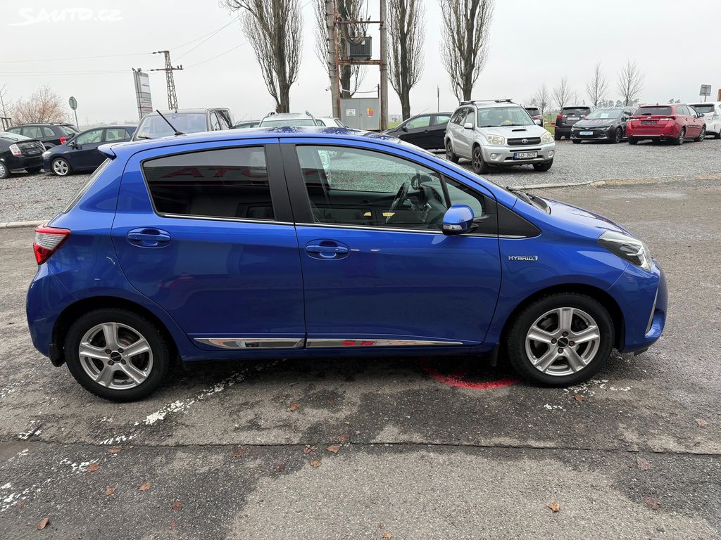 Toyota Yaris, fotka 15