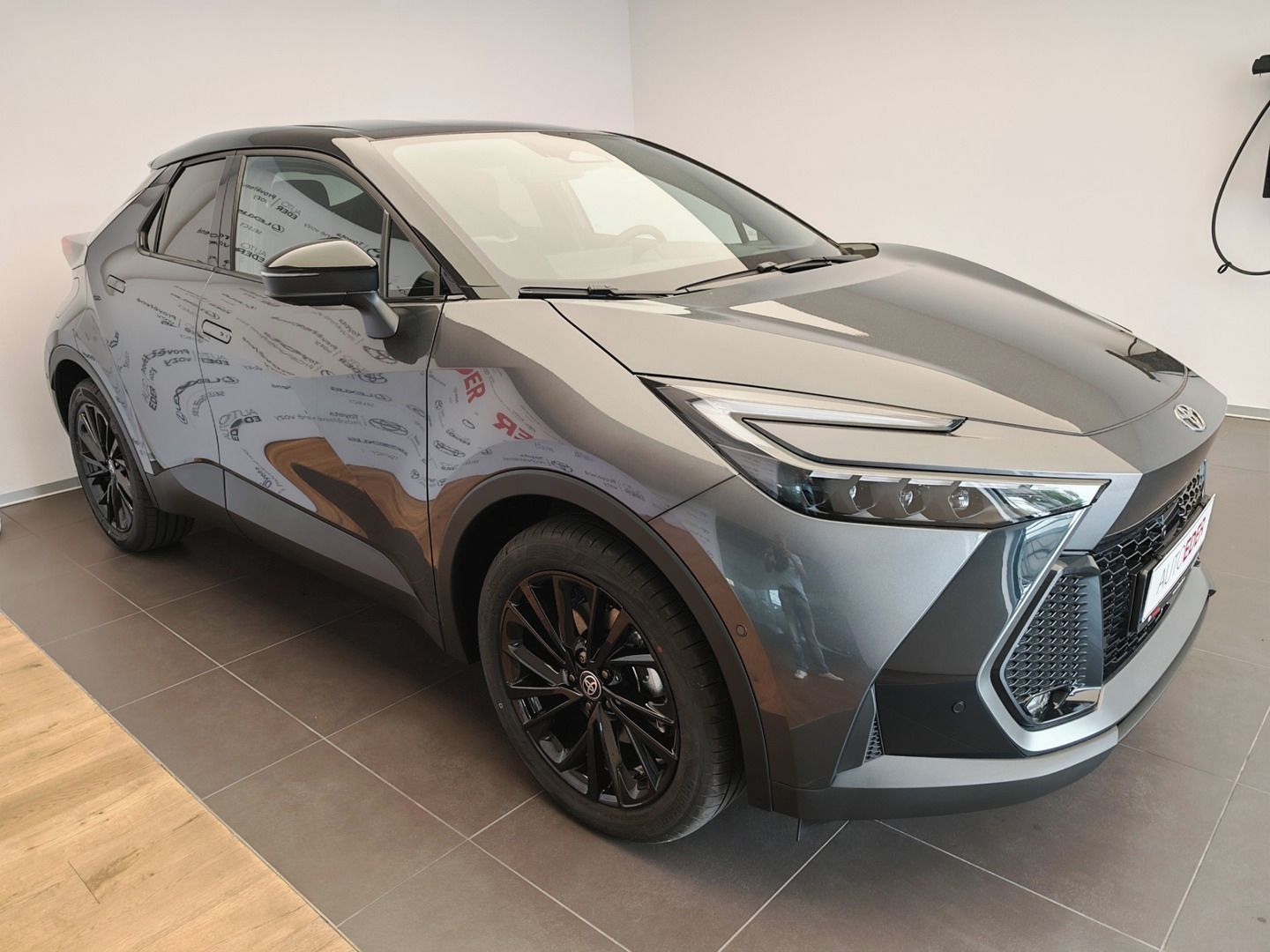Toyota C-HR, 2.0 PHEV GR SPORT - fotka 3