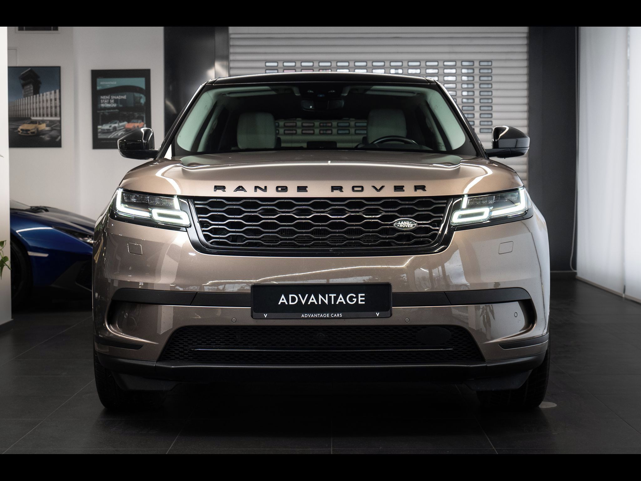 Land Rover Range Rover Velar, D300 Meridian/LED/Vyhřívaná se - fotka 2