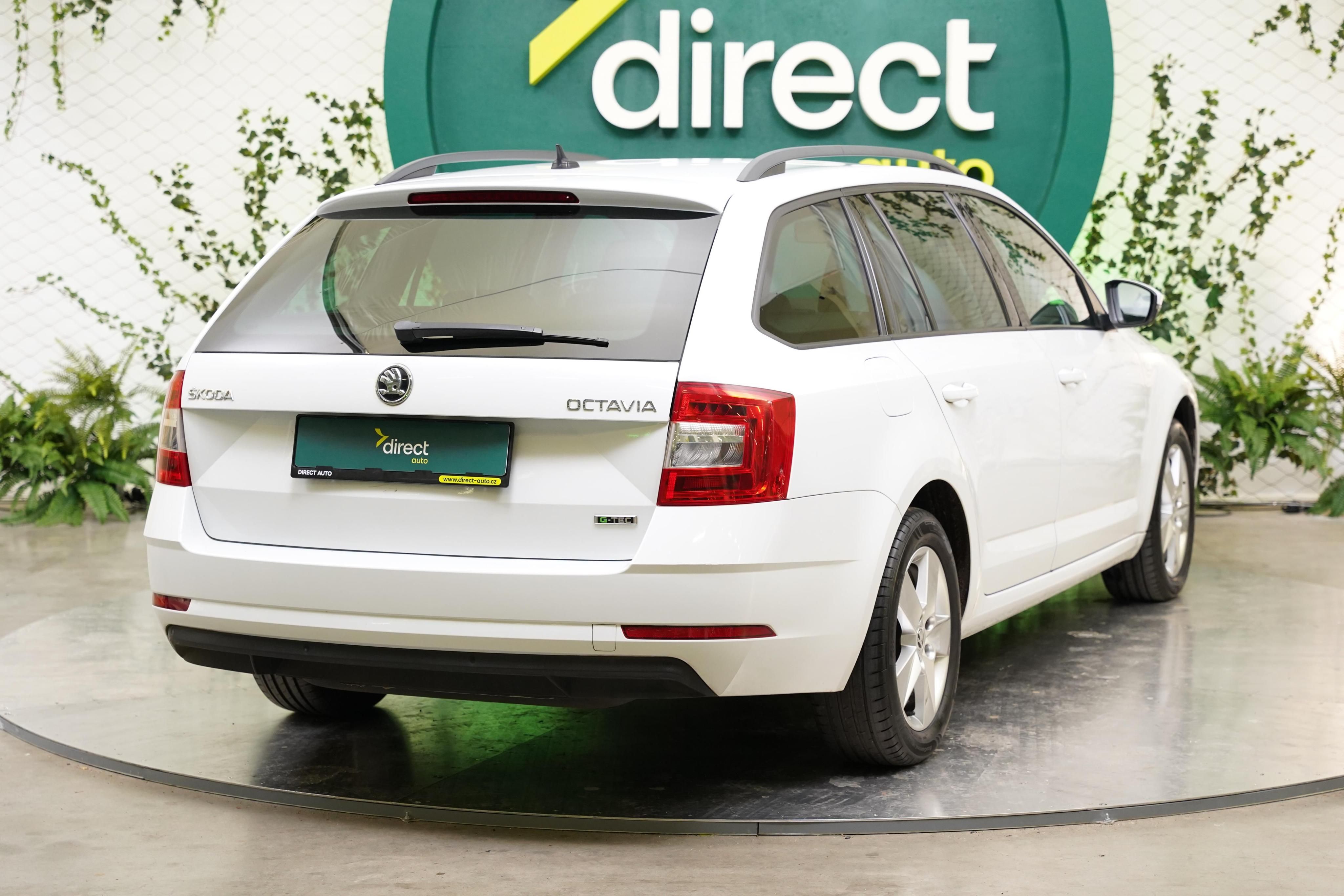 Škoda Octavia, 1.5 G-TEC 96 kW Ambition Extra - fotka 2