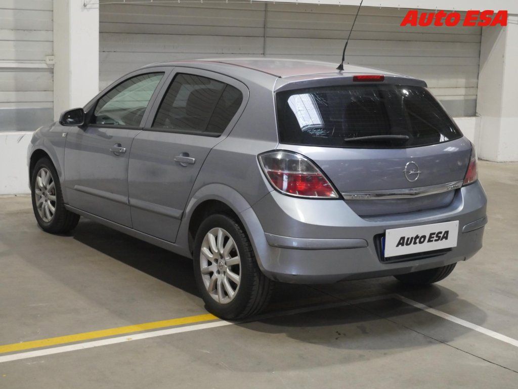 Opel Astra, 1.7 CDTi,AC - fotka 6