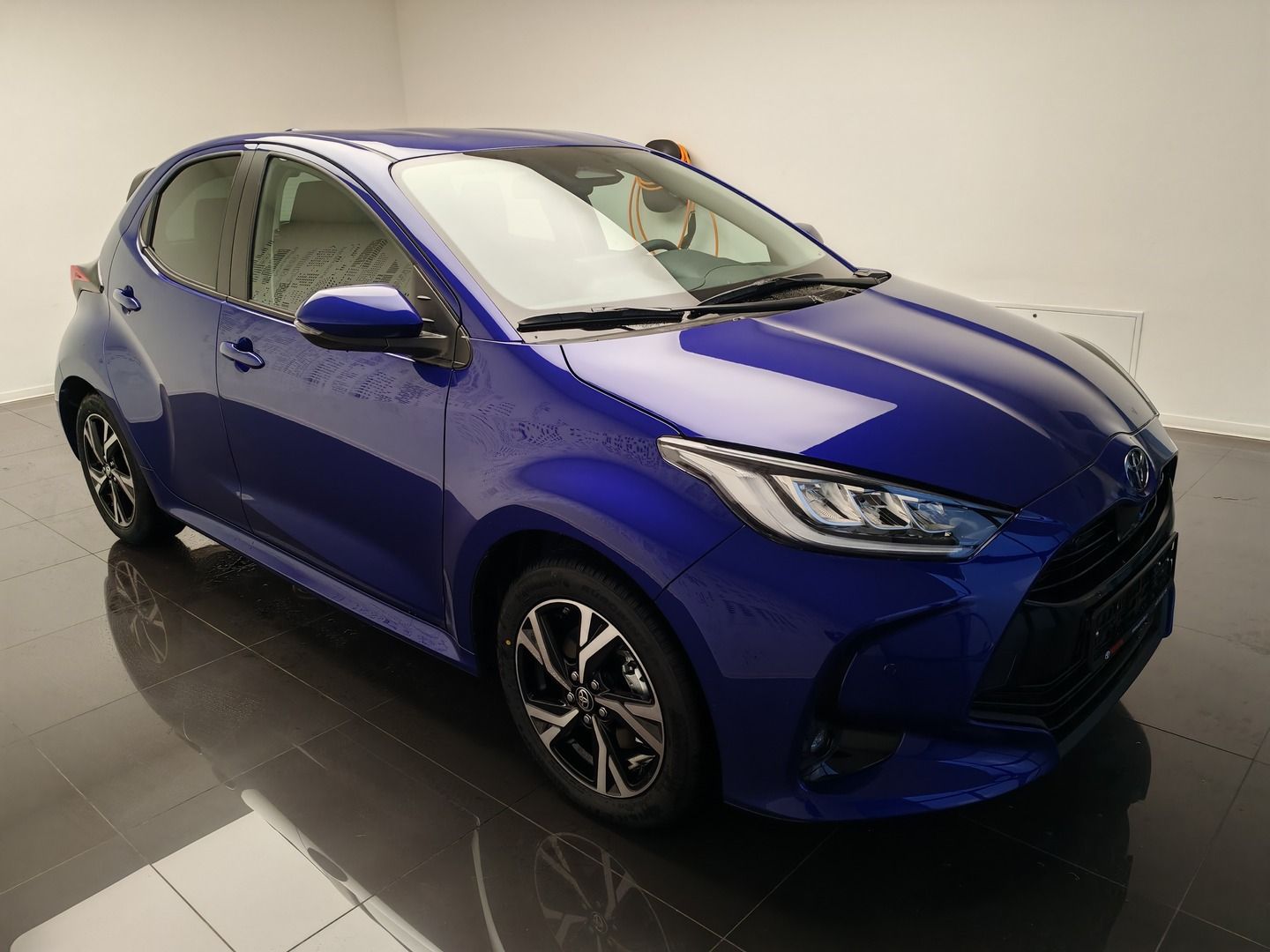 Toyota Yaris, 1.5 Hybrid e-CVT Style - fotka 3