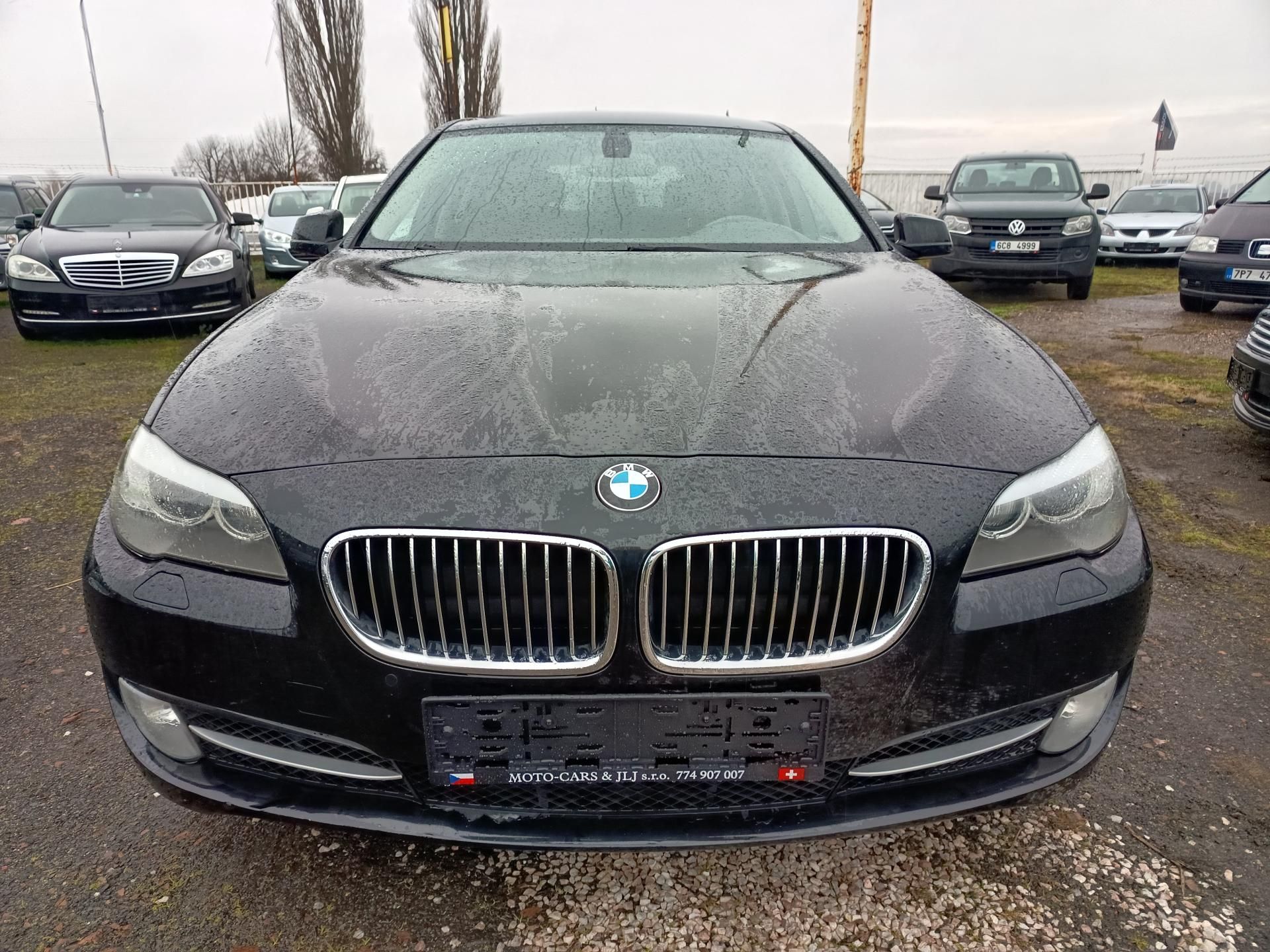 BMW Řada 5, 535i xDrive - fotka 2