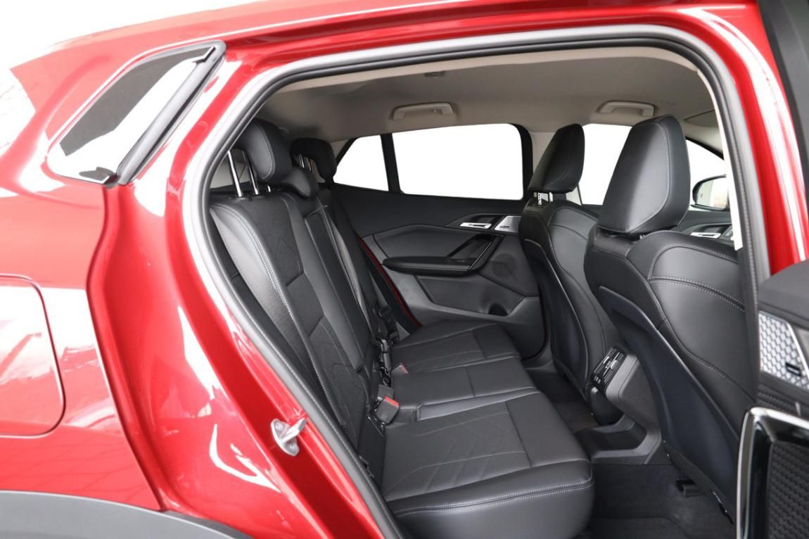 BMW X2, sDrive18d - fotka 6