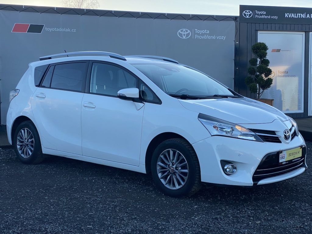 Toyota Verso, 1.8i, ČR, Active Trend, tažné