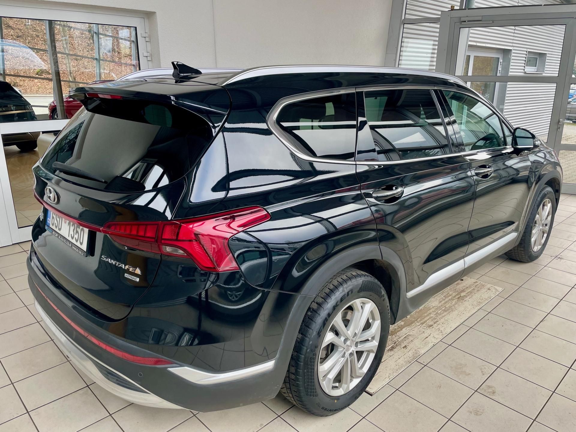 Hyundai Santa Fe, 2.2CRDi 142kW Style 4x4 DCT - fotka 4