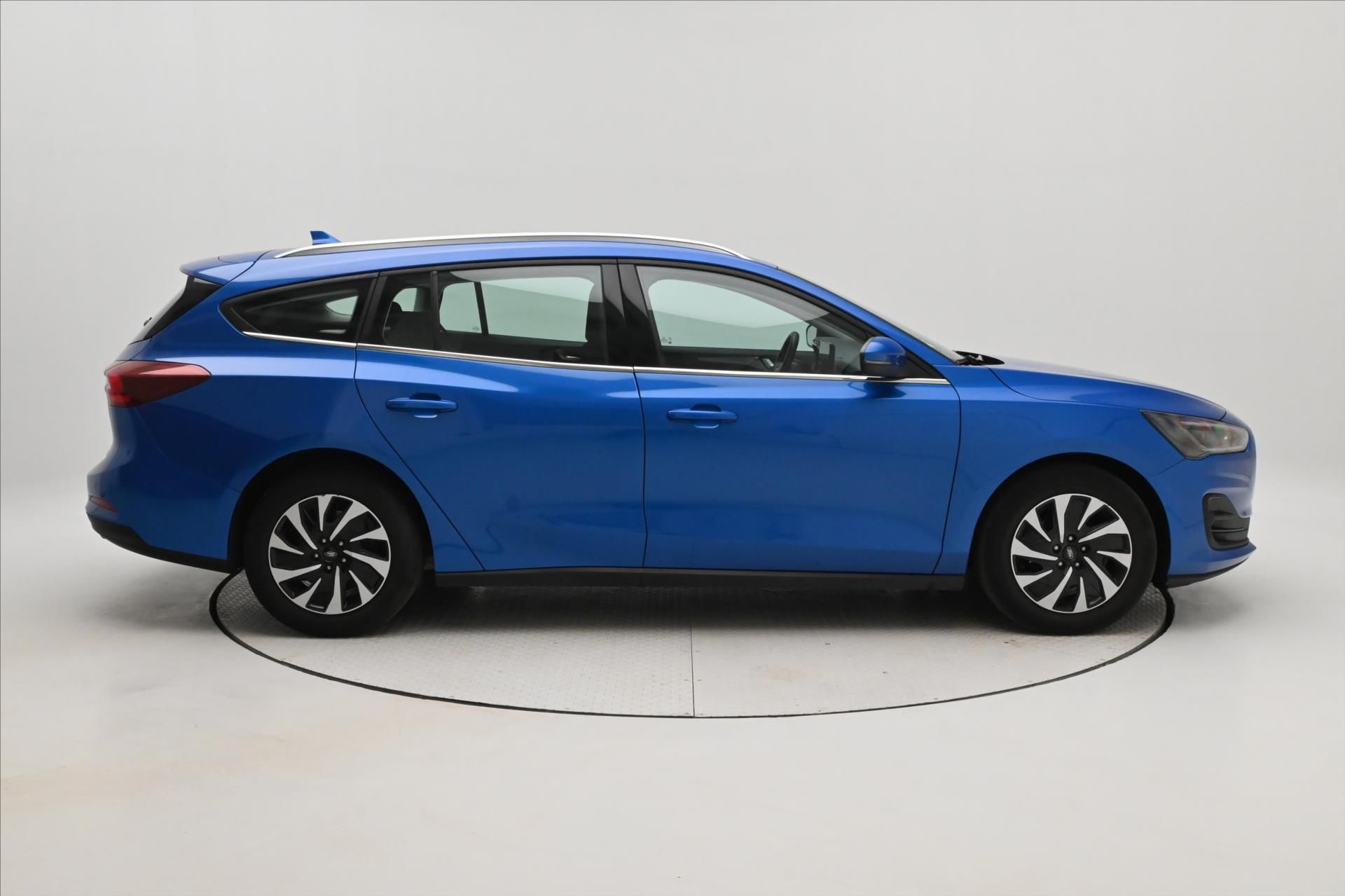 Ford Focus, 1,5 EcoBlue 85 kW AT8 Titanium - fotka 4