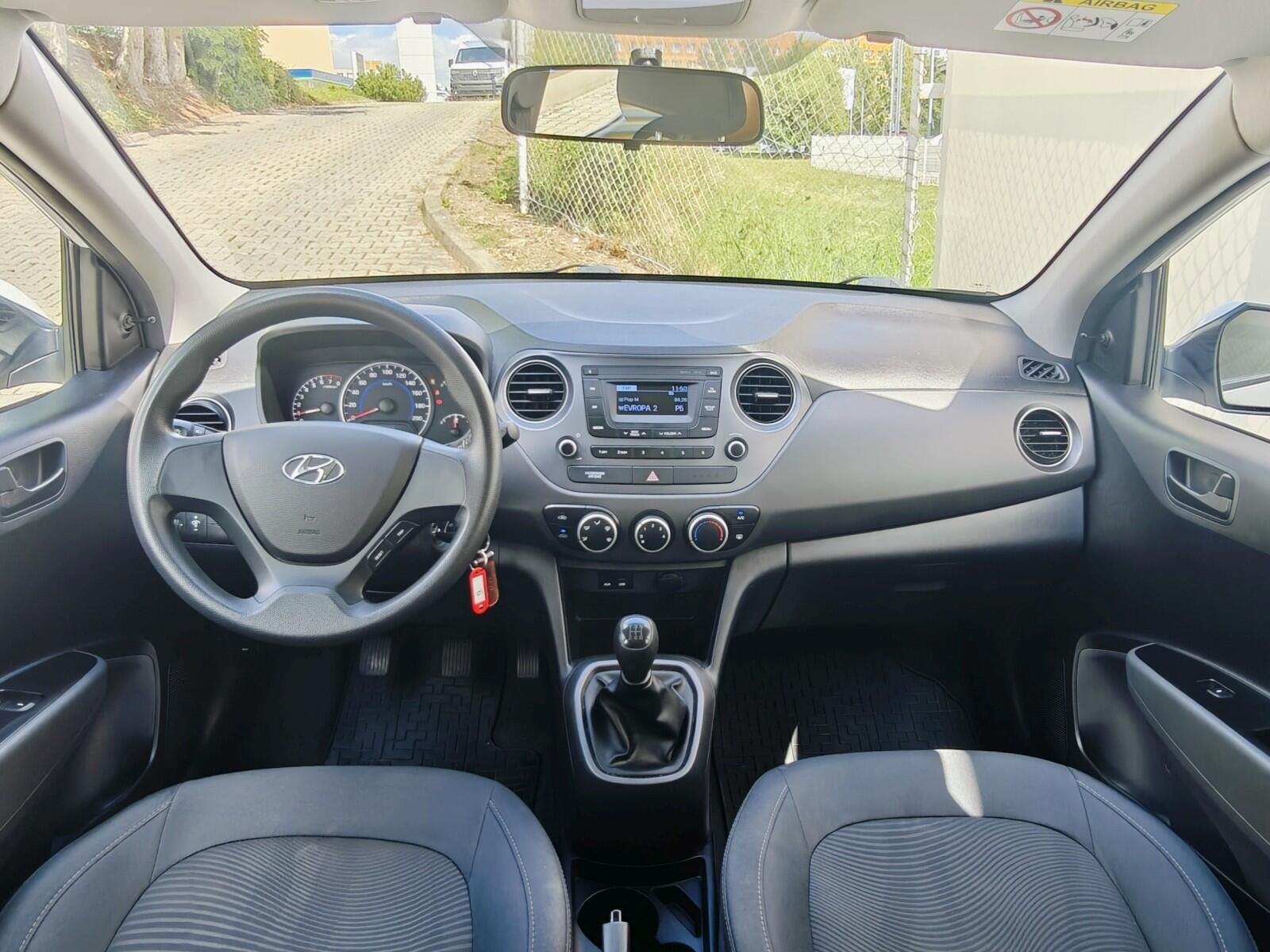Hyundai i10, 1,0 Family + - fotka 6